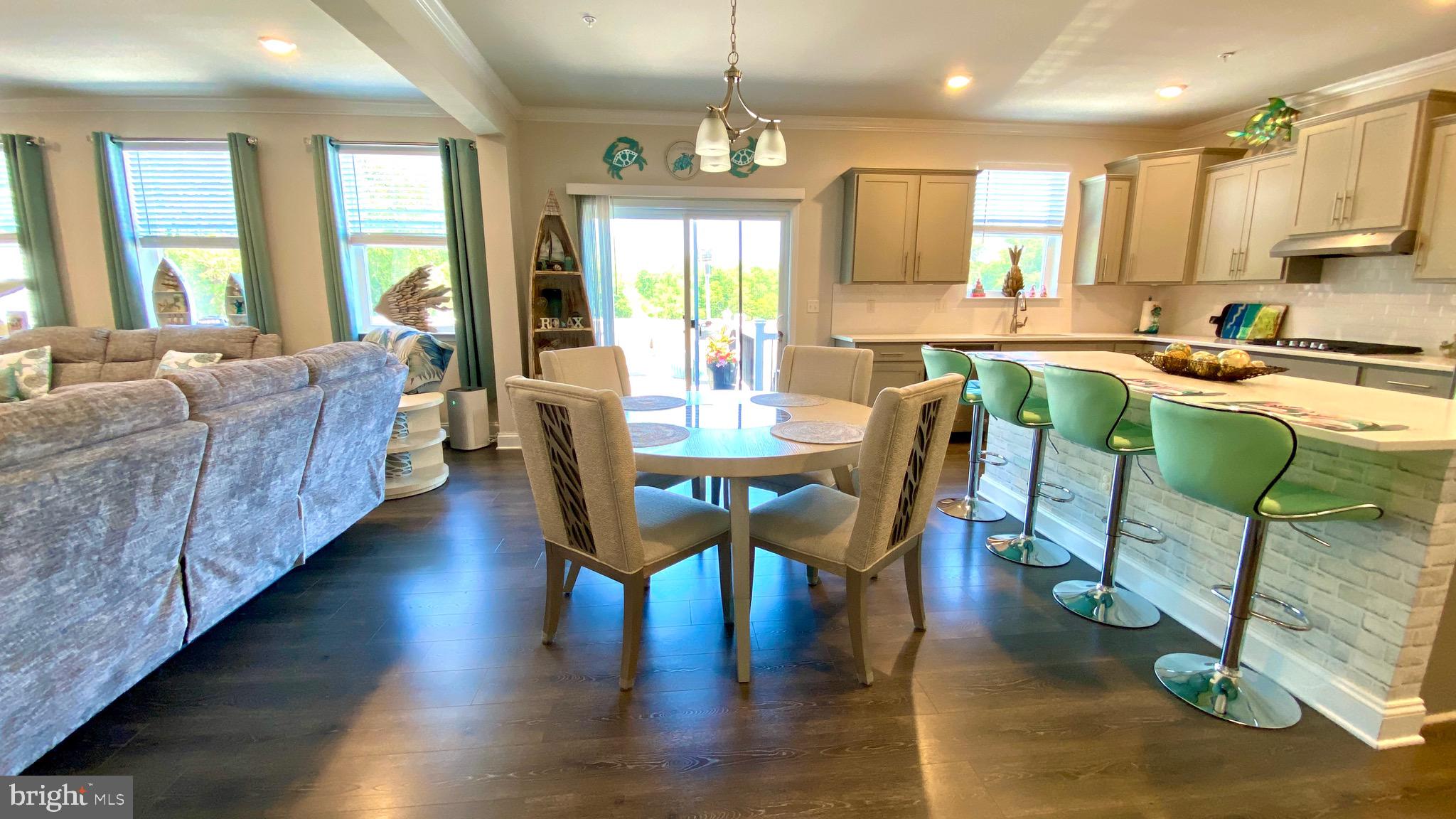 MONARCH GLEN - Residential