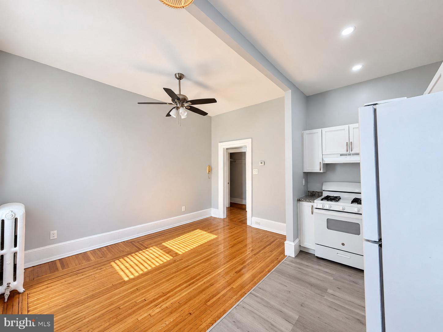 146 SUMAC STREET 2R