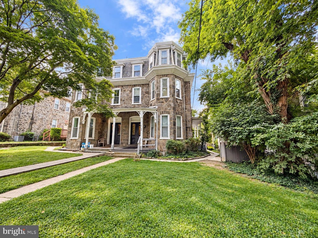 Photo of 146 Sumac Street #2R, PHILADELPHIA, PA 19128 (MLS # PAPH2672990)