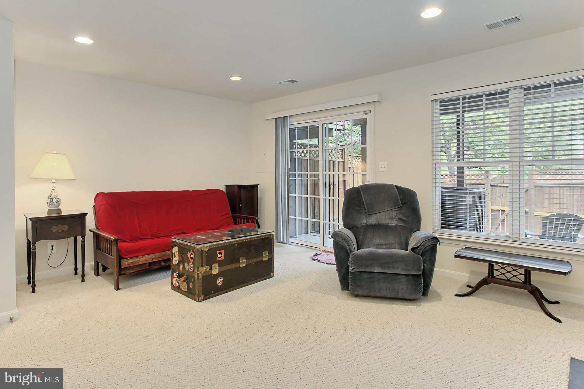 BROADLANDS SOUTH - Residential