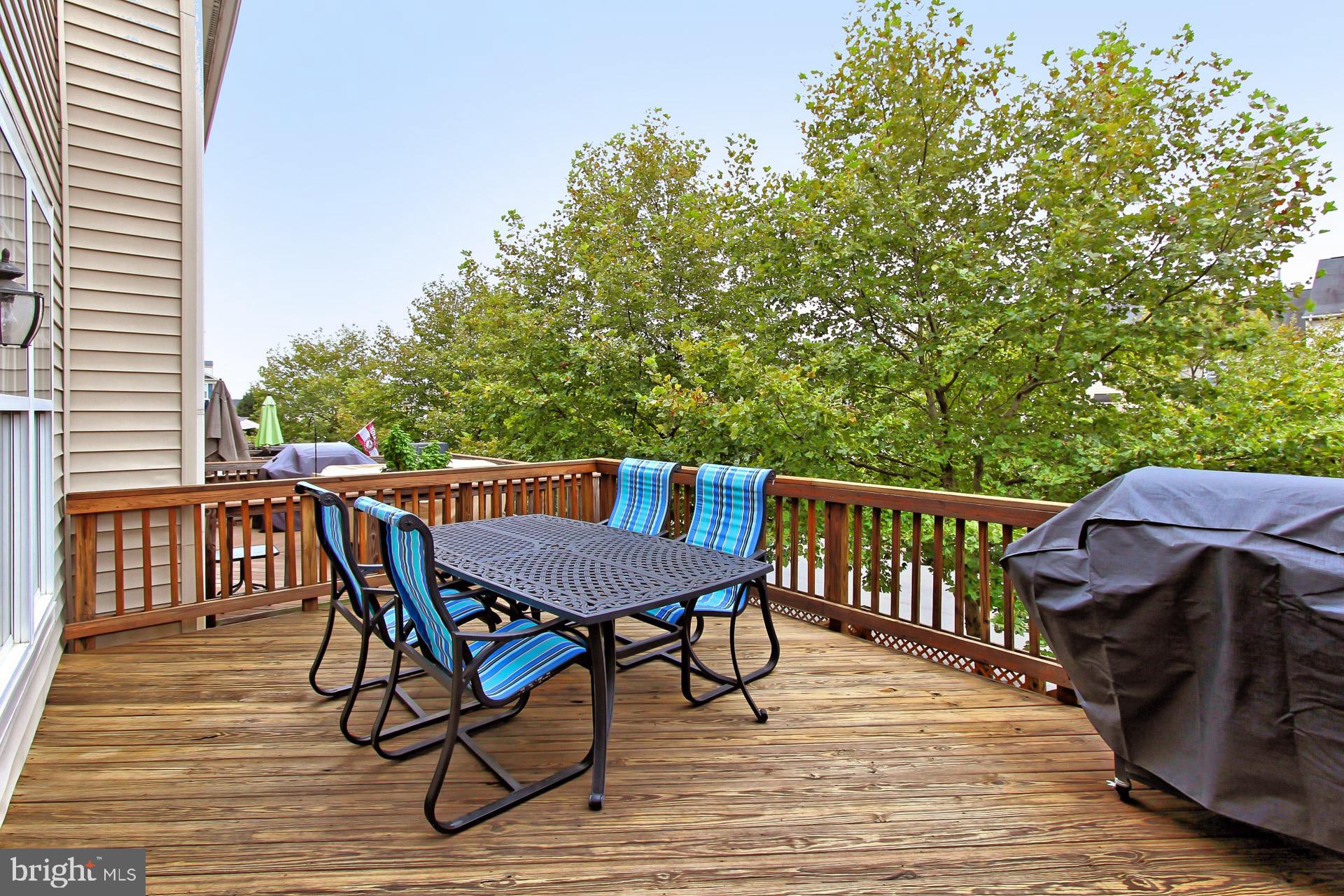 BROADLANDS SOUTH - Residential