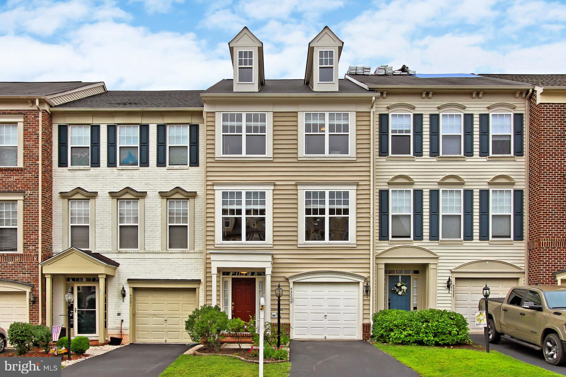 BROADLANDS SOUTH - Residential