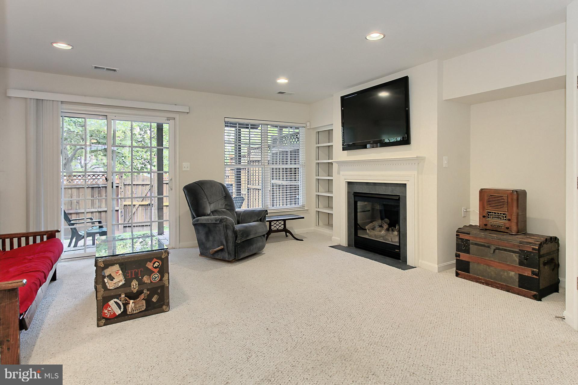 BROADLANDS SOUTH - Residential