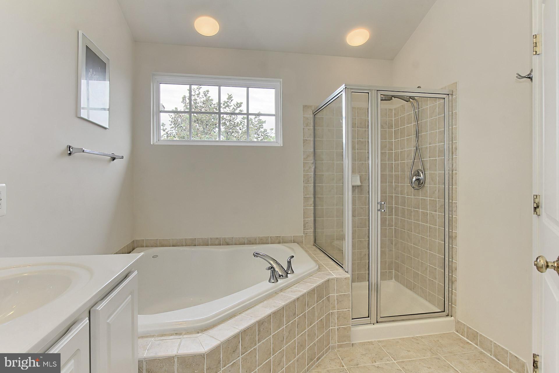 BROADLANDS SOUTH - Residential