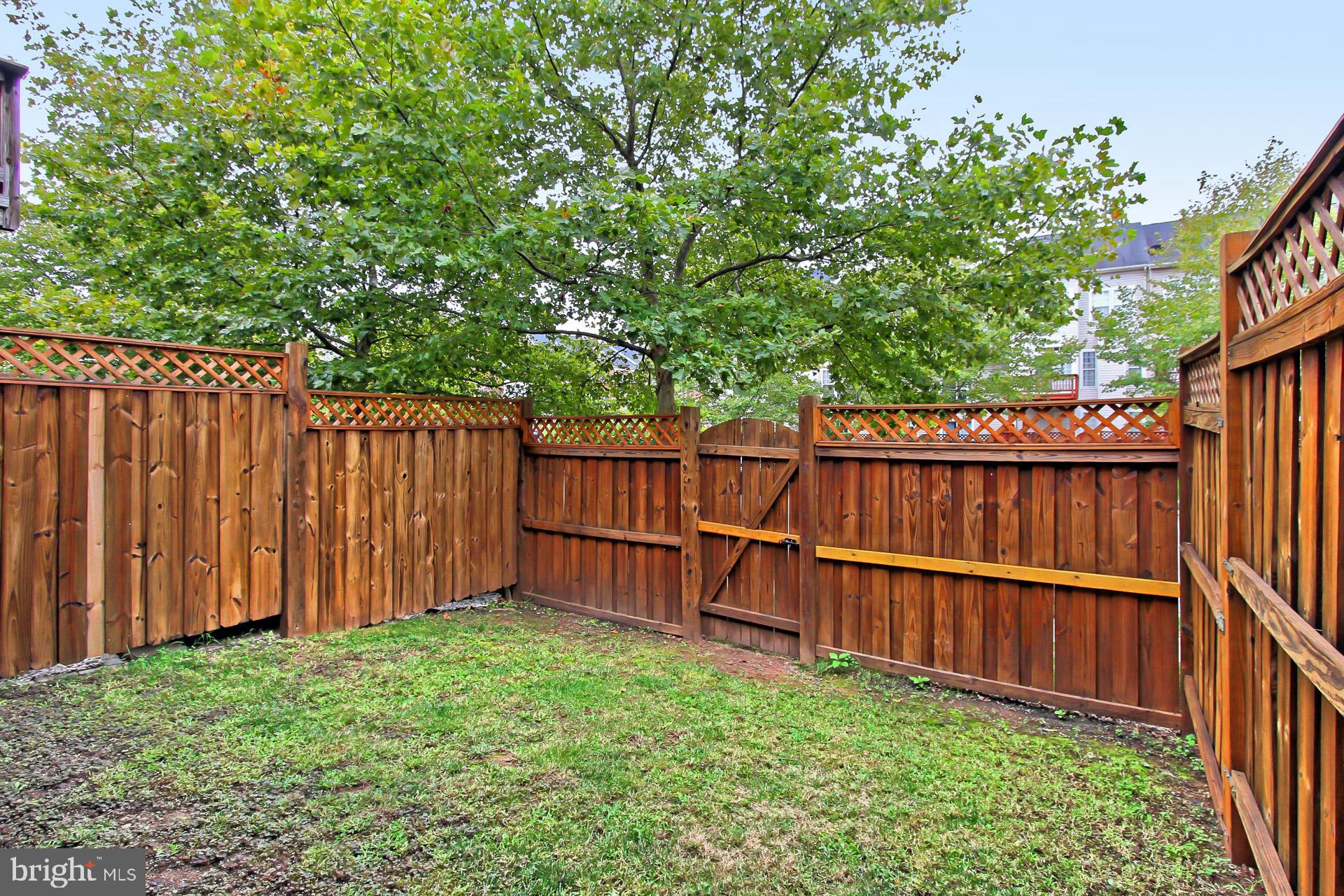 BROADLANDS SOUTH - Residential