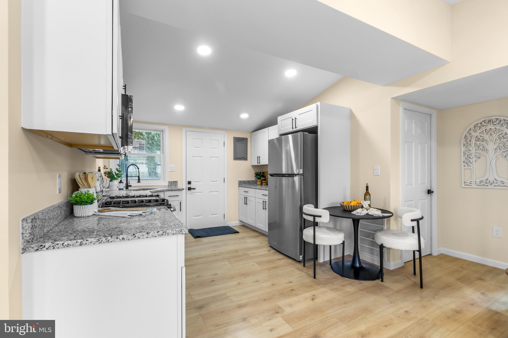 CRESTWOOD ACRES - Residential