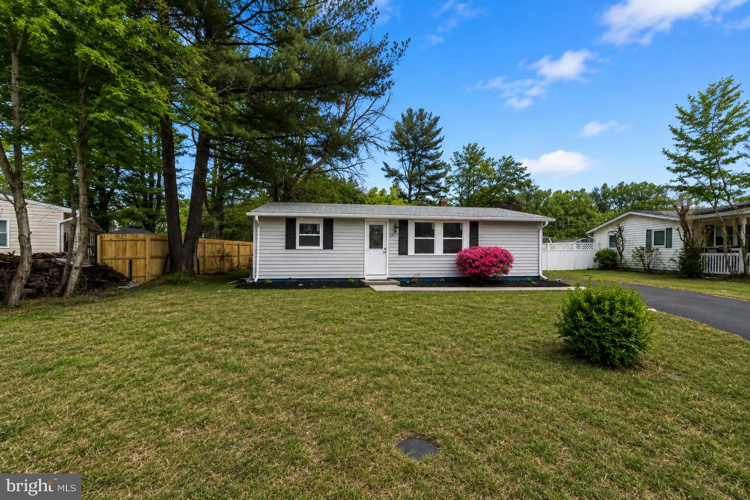 CRESTWOOD ACRES - Residential