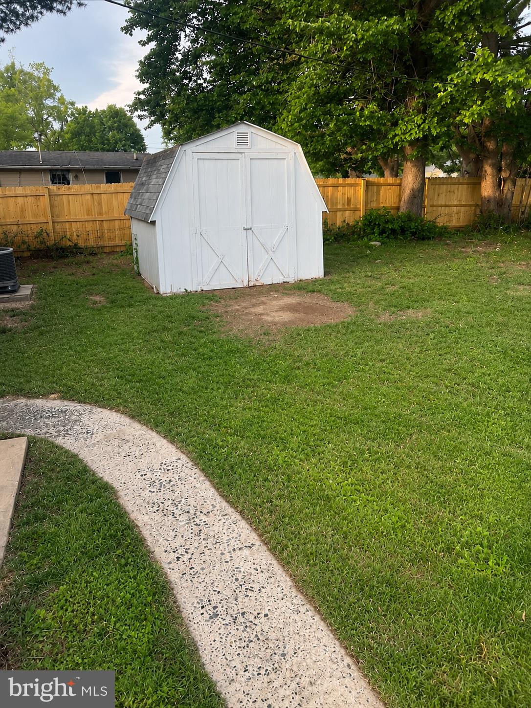 CRESTWOOD ACRES - Residential