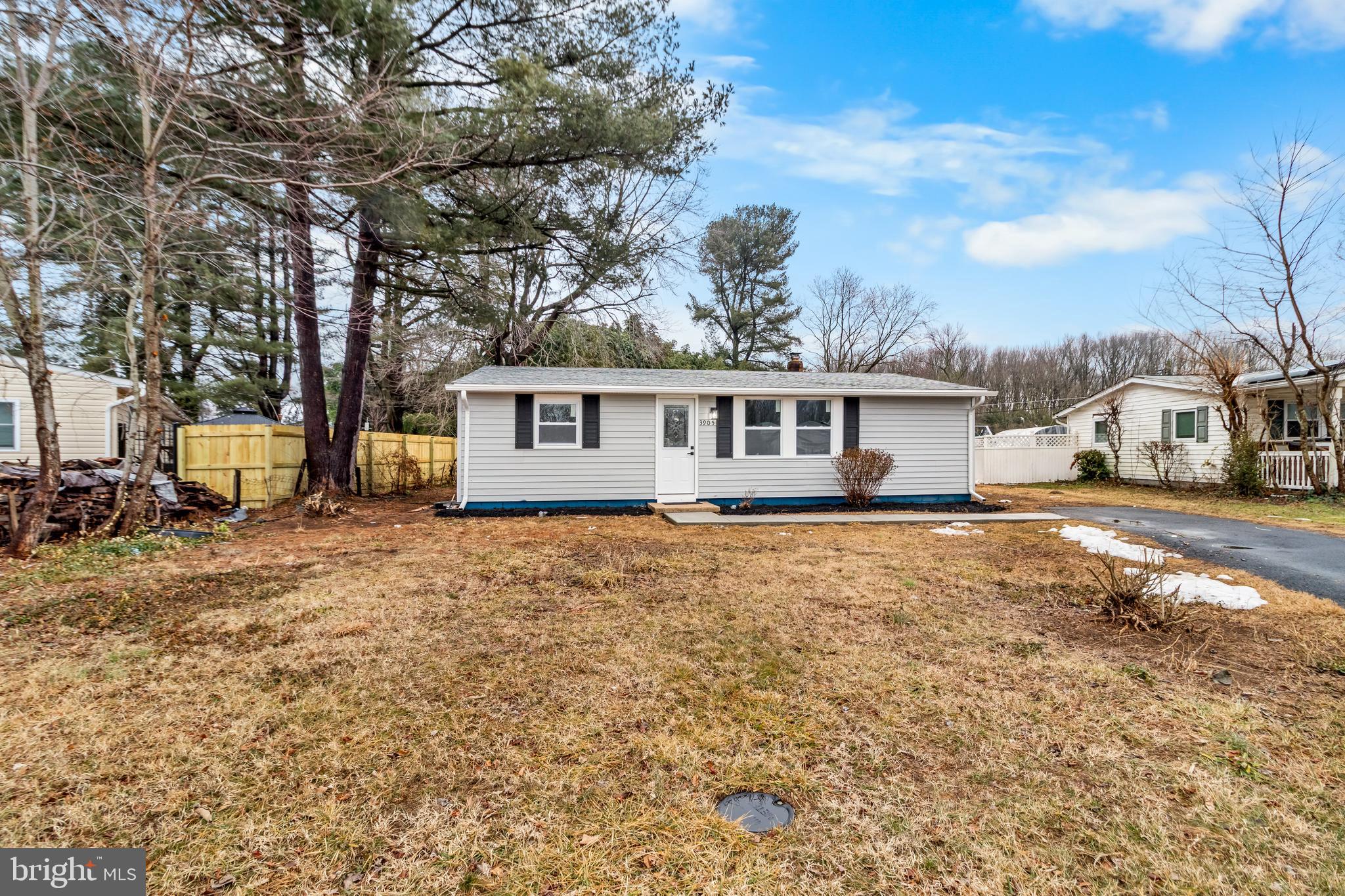 CRESTWOOD ACRES - Residential