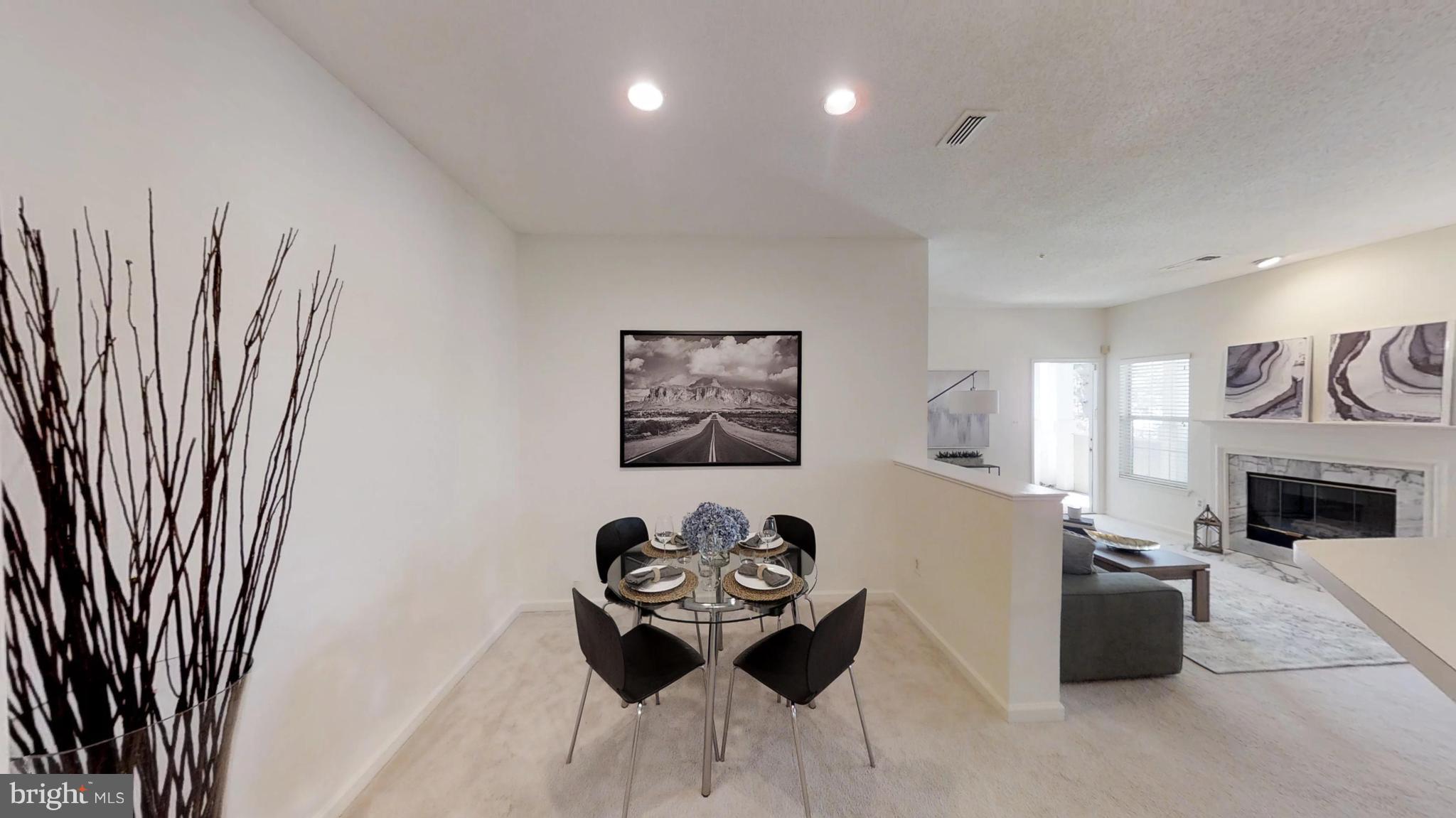 EDGEWATER AT TOWN CENTER - Residential