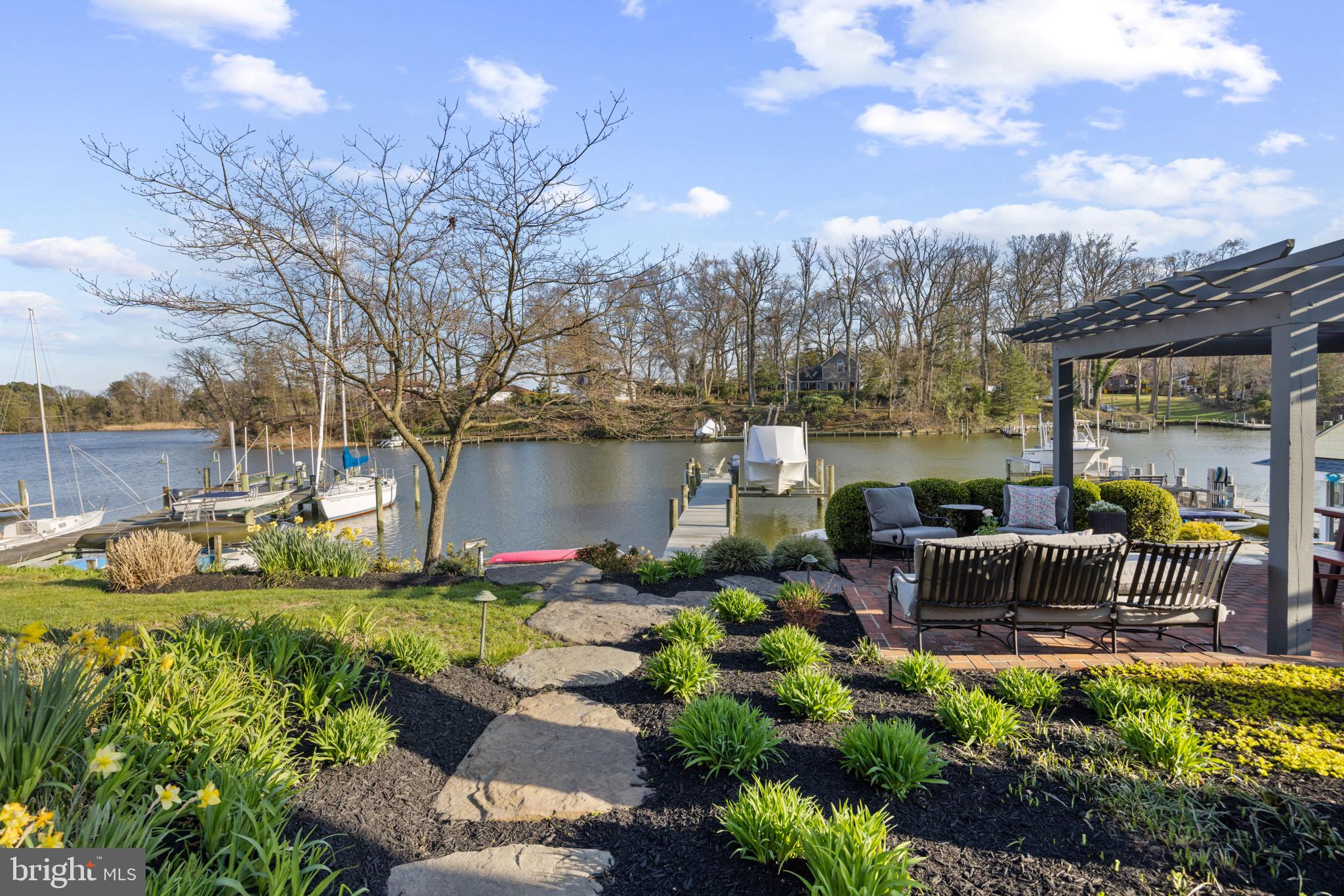 WHITEHALL BEACH - Residential