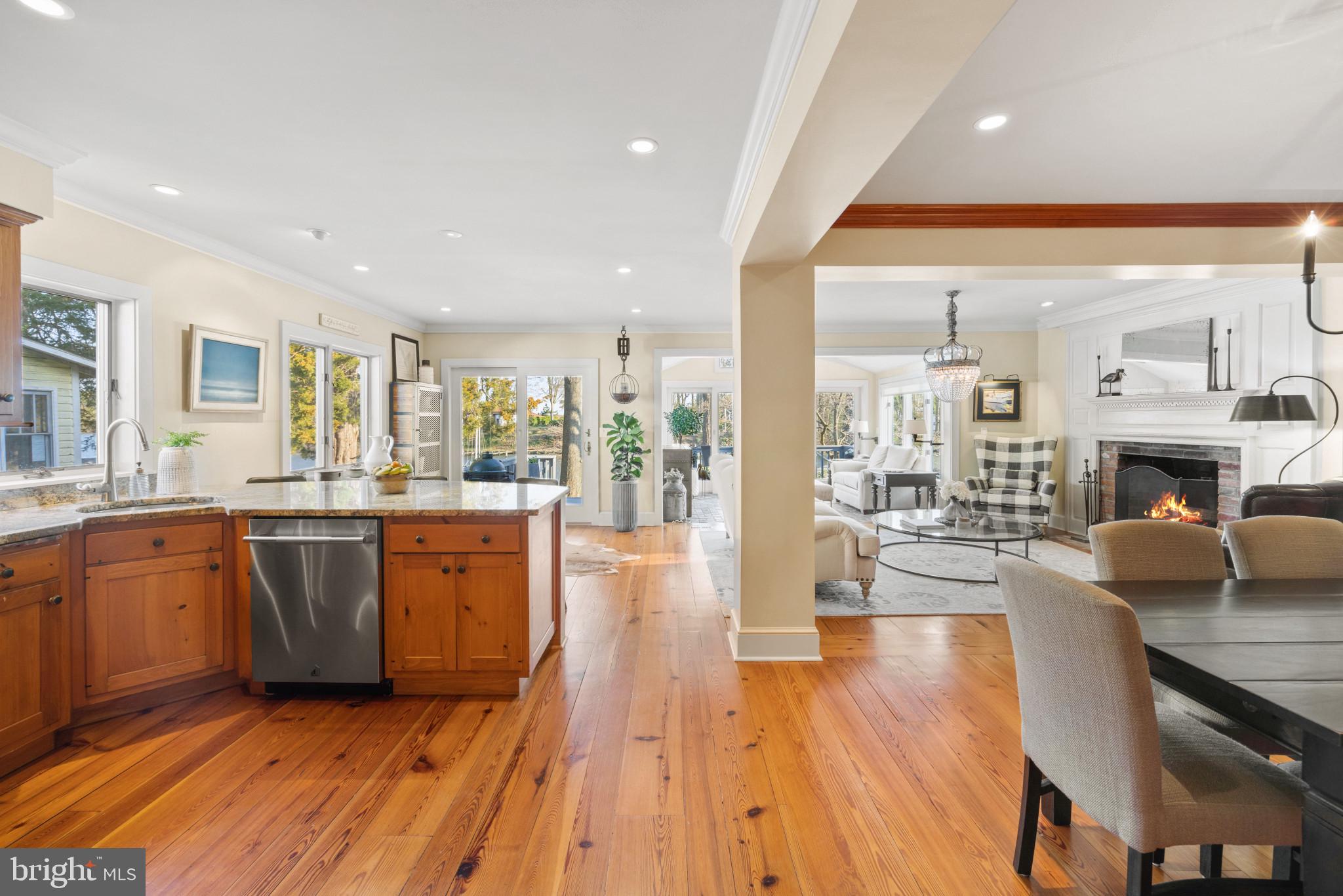 WHITEHALL BEACH - Residential