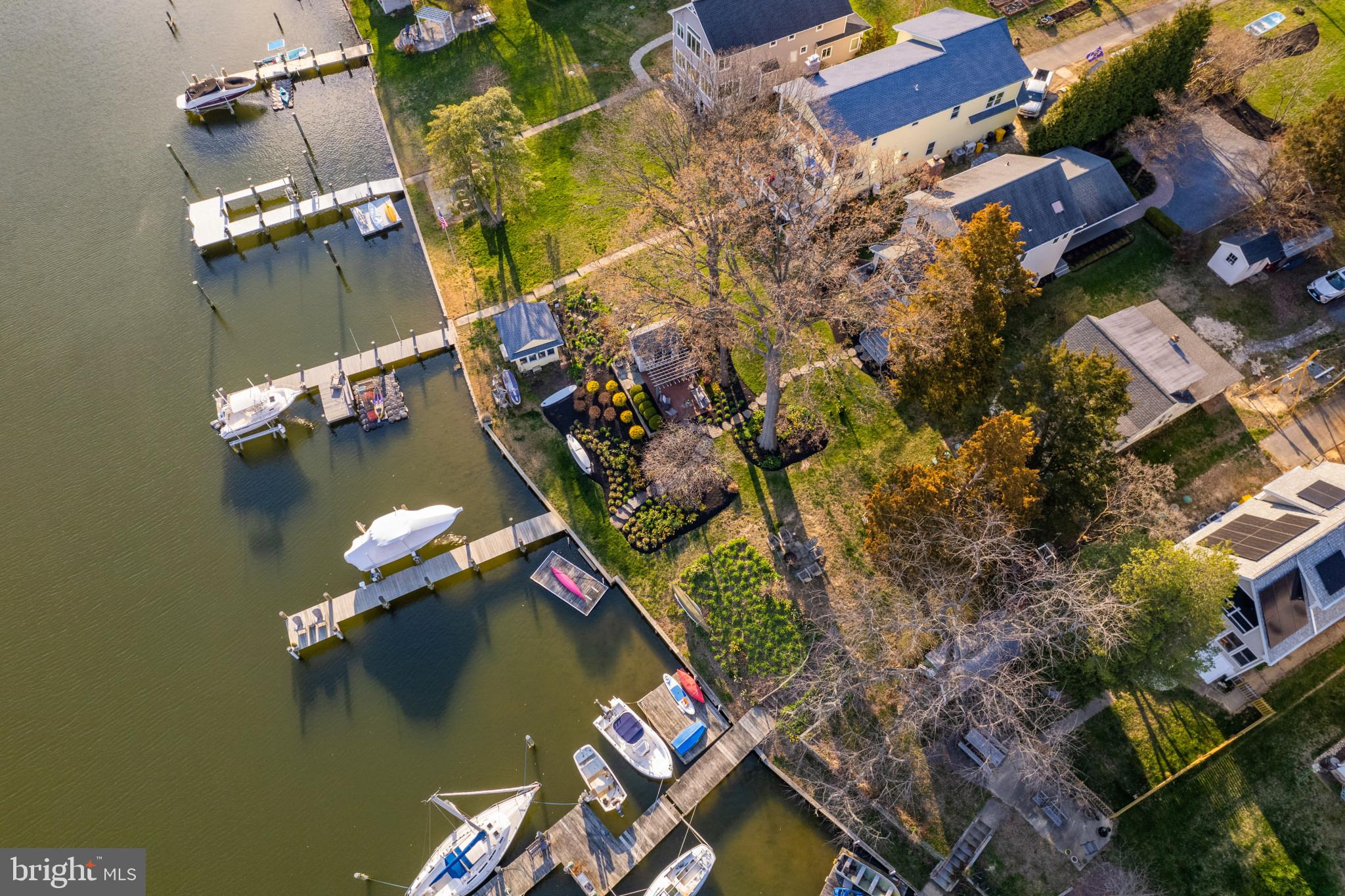 WHITEHALL BEACH - Residential