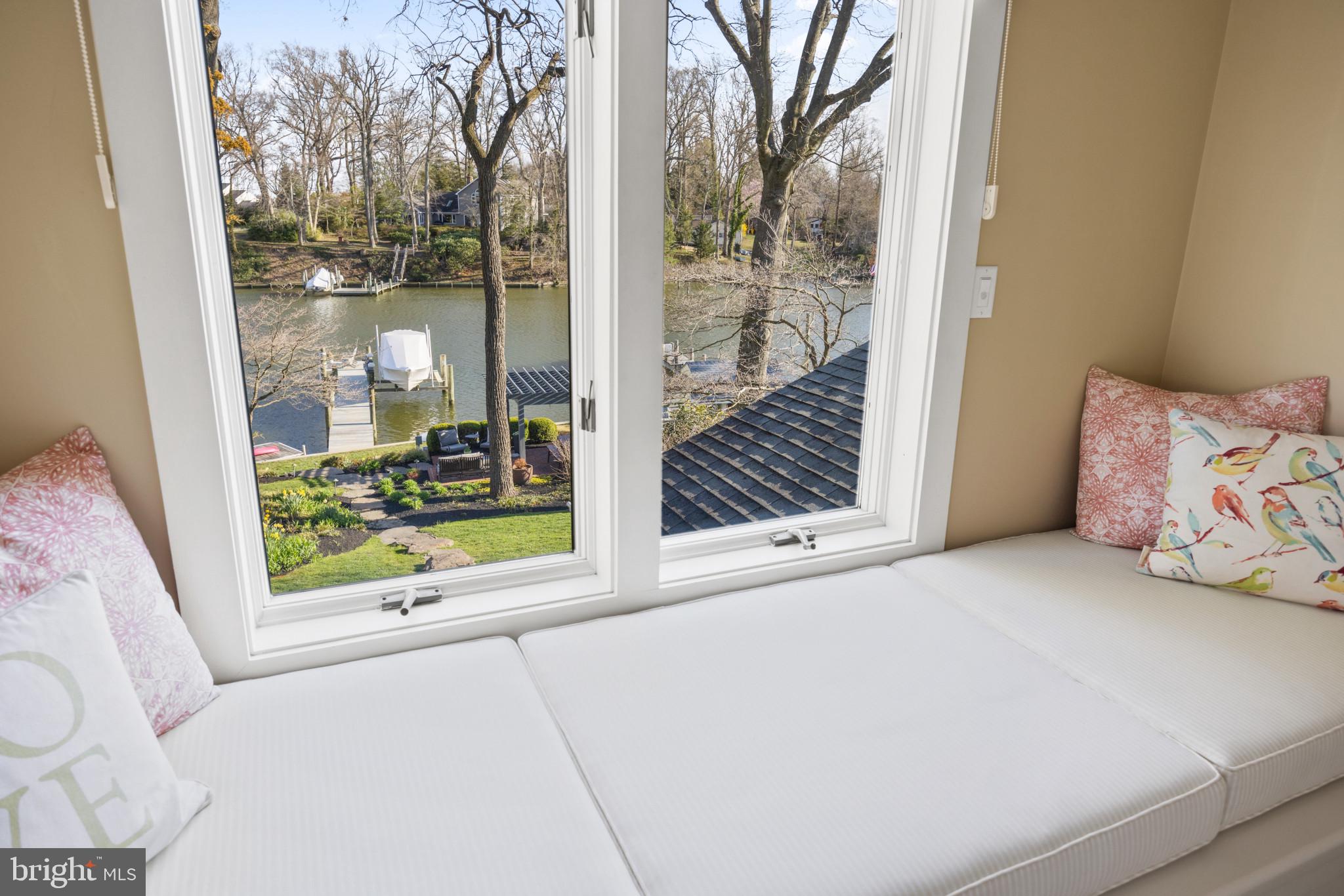 WHITEHALL BEACH - Residential