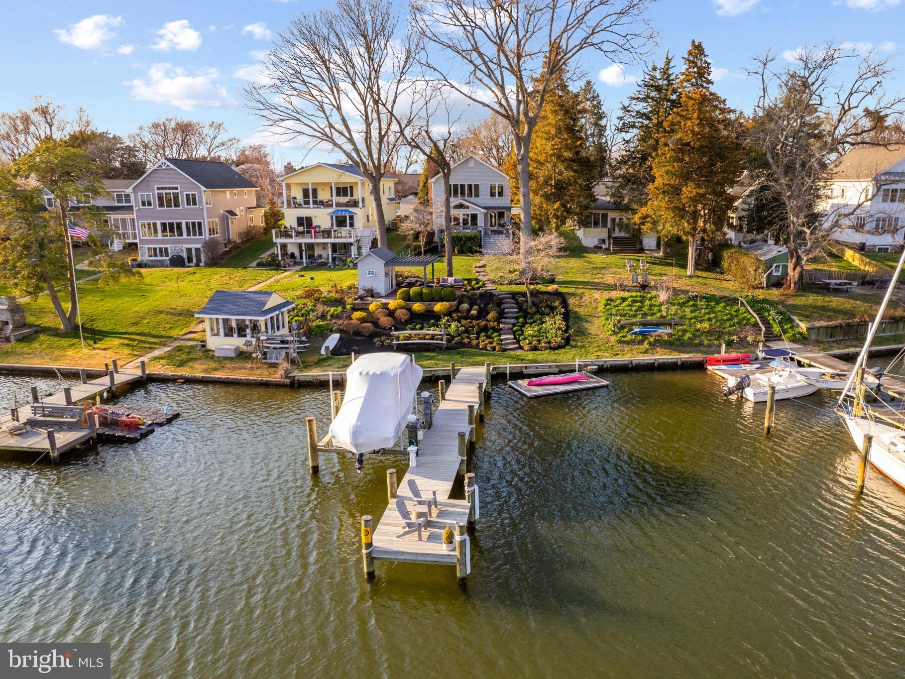 WHITEHALL BEACH - Residential