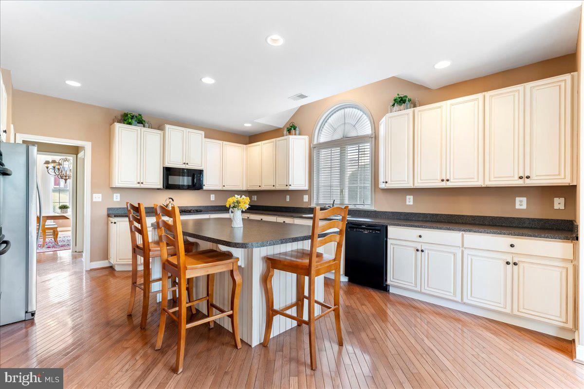 VALLEYBROOKE CHASE - Residential