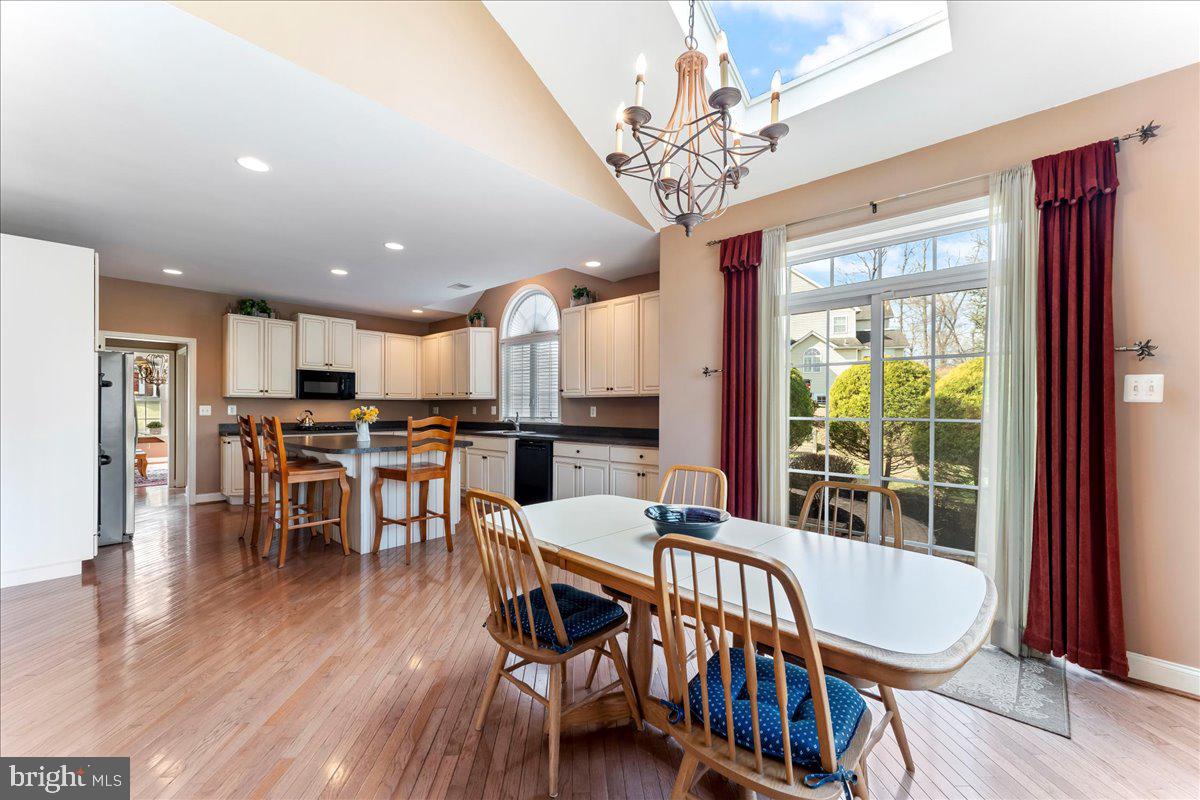 VALLEYBROOKE CHASE - Residential