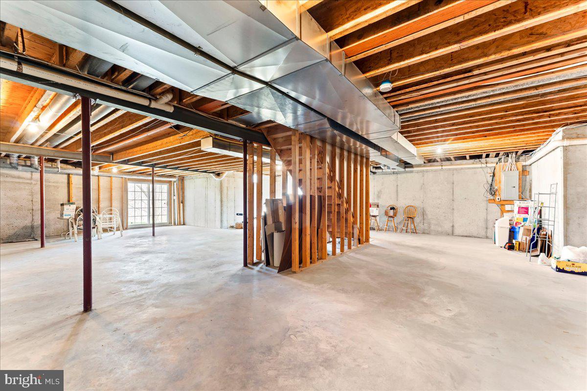 VALLEYBROOKE CHASE - Residential