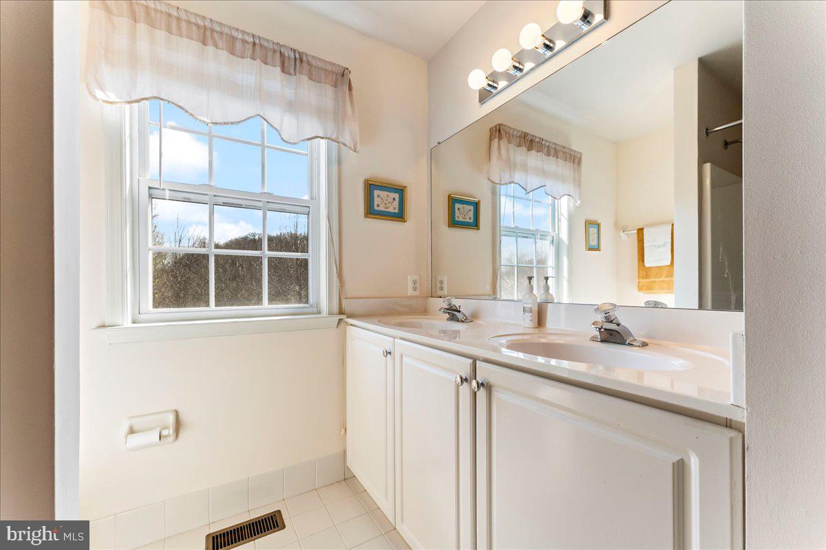 VALLEYBROOKE CHASE - Residential