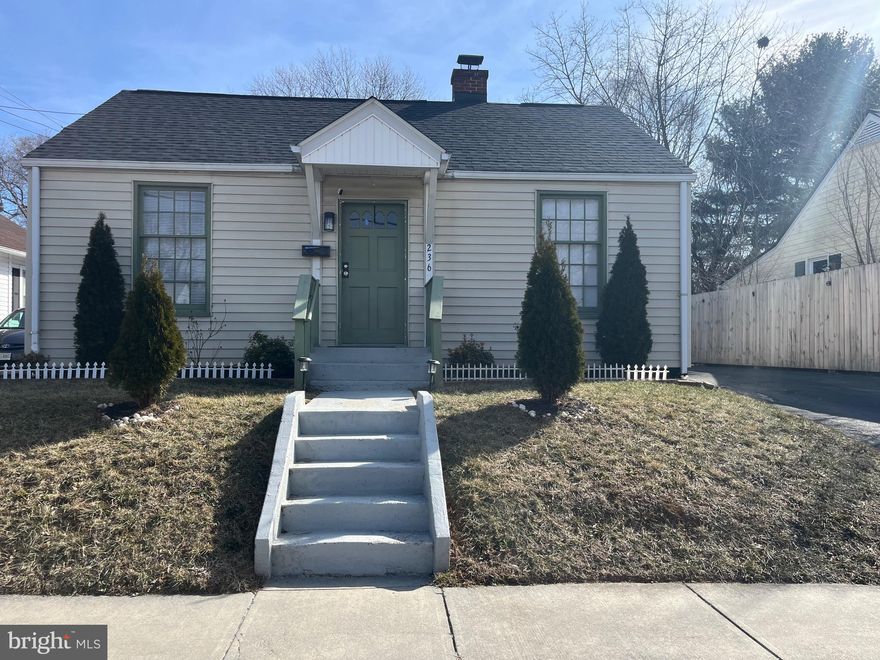 Come to see this cute cap code the owner took great care, first level has two bedroom and a full bathroom,Living room, dining area and kitchen. The basement has a full bathroom and a family room,Hardwood floor in the main level,huge driveway and a nice backyard.