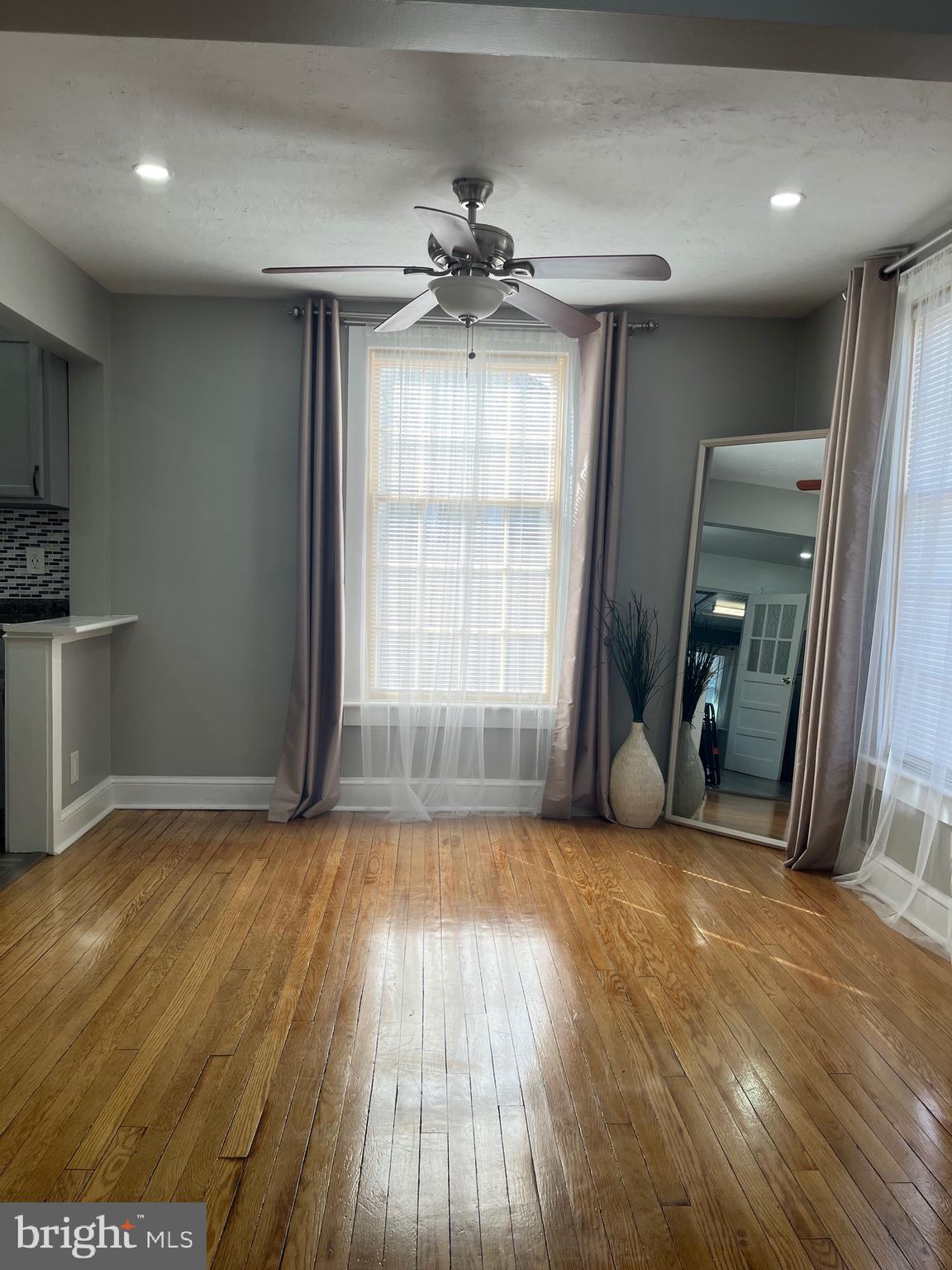 FOREST HILLS - Residential