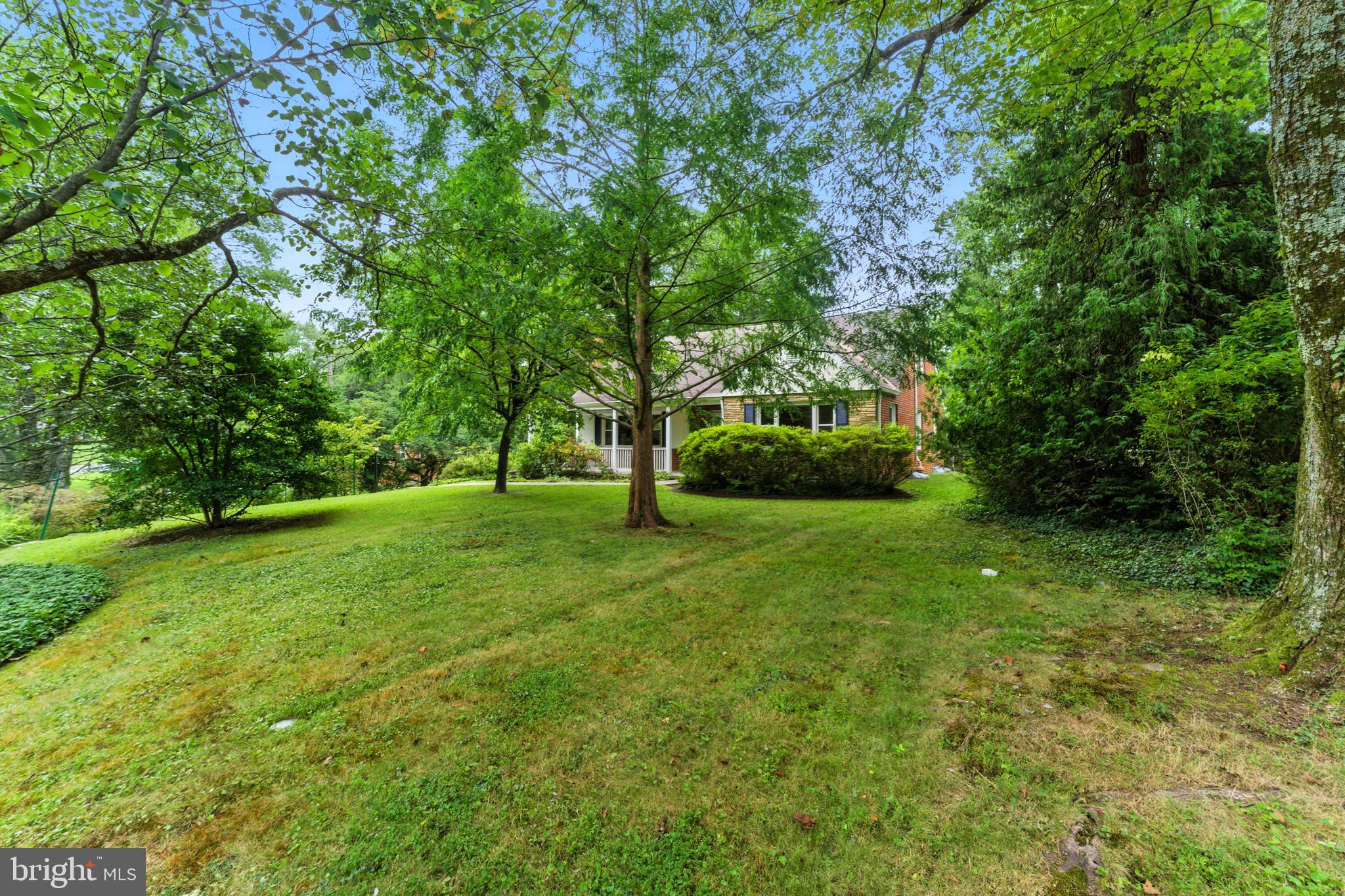 12807 TWO FARM DRIVE