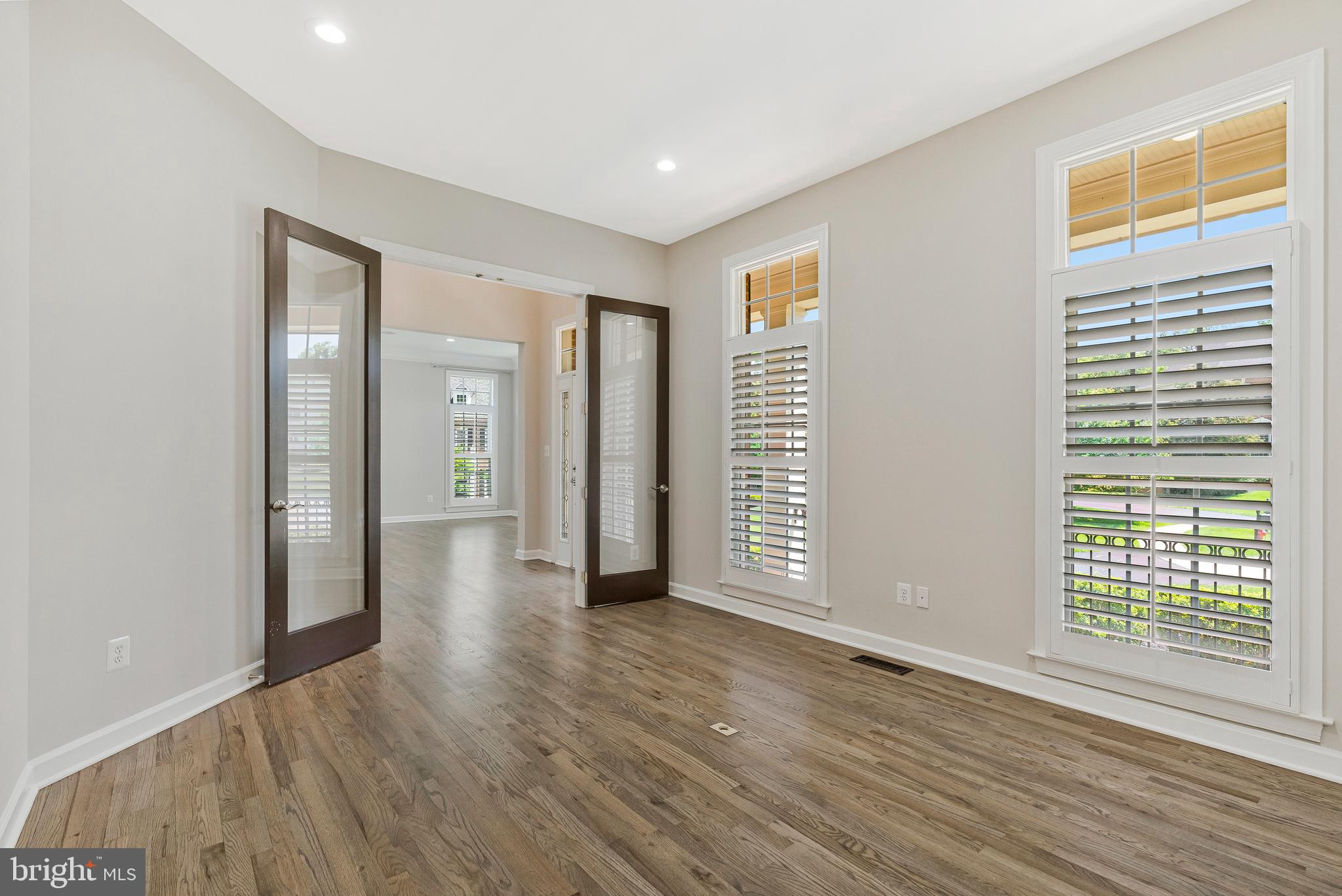 LANSDOWNE ON THE POTOMAC - Residential