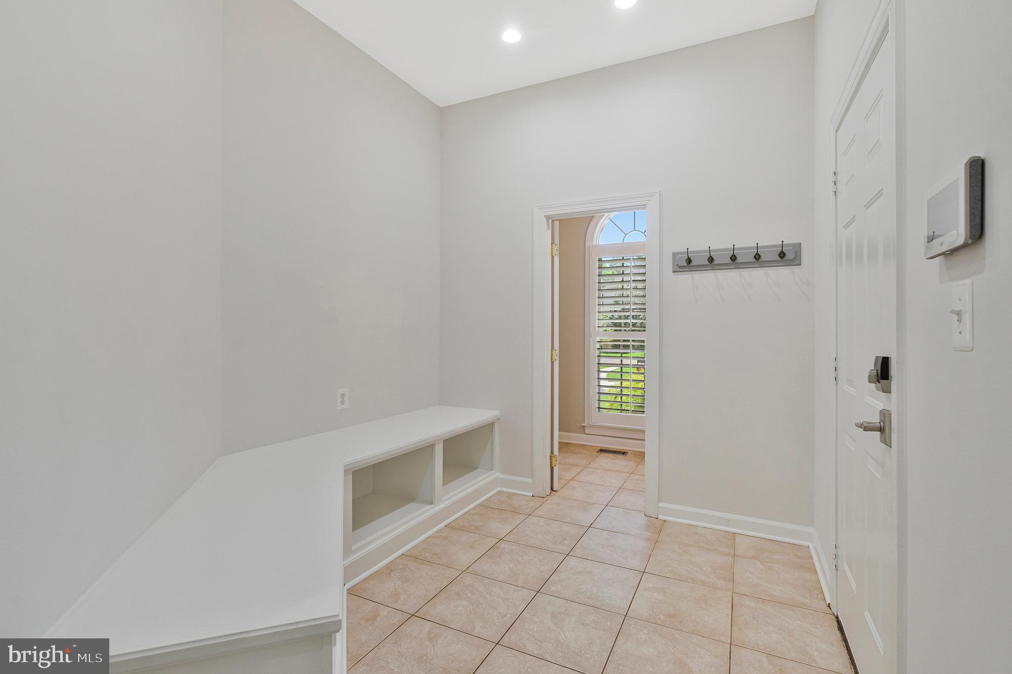 LANSDOWNE ON THE POTOMAC - Residential