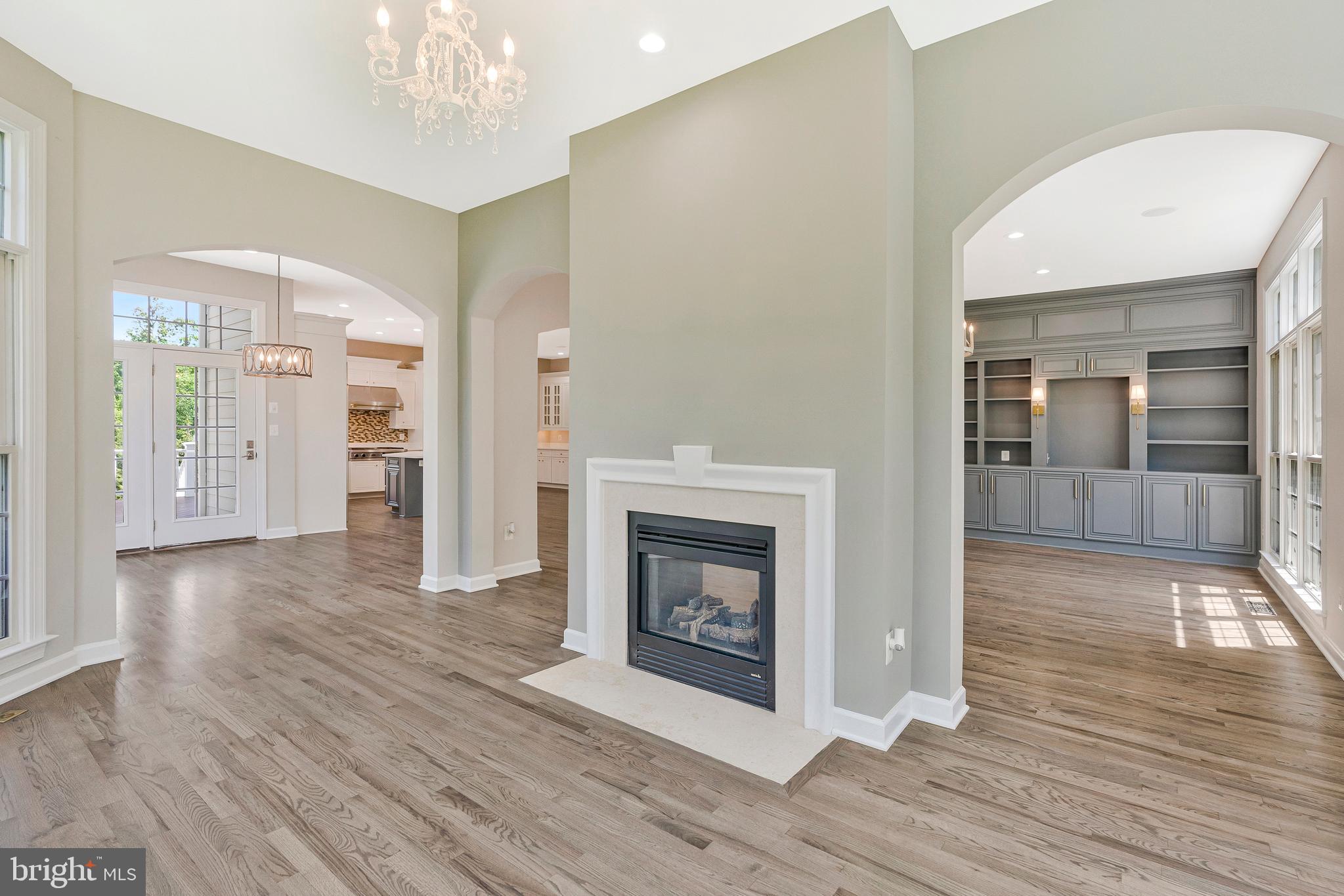 LANSDOWNE ON THE POTOMAC - Residential