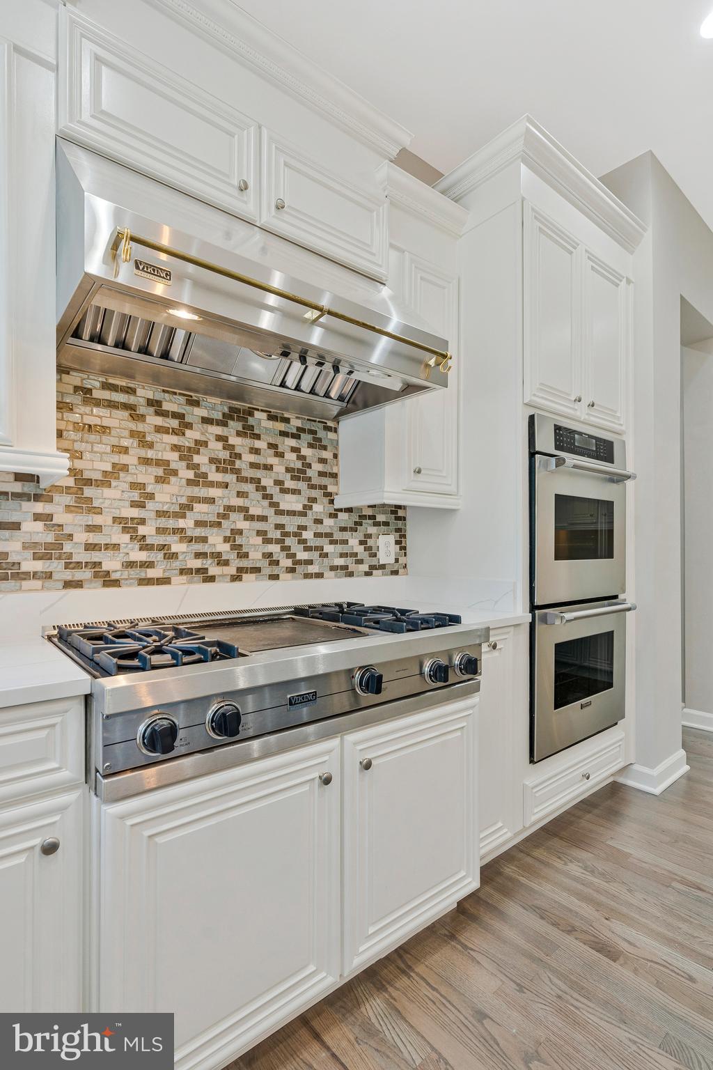 LANSDOWNE ON THE POTOMAC - Residential