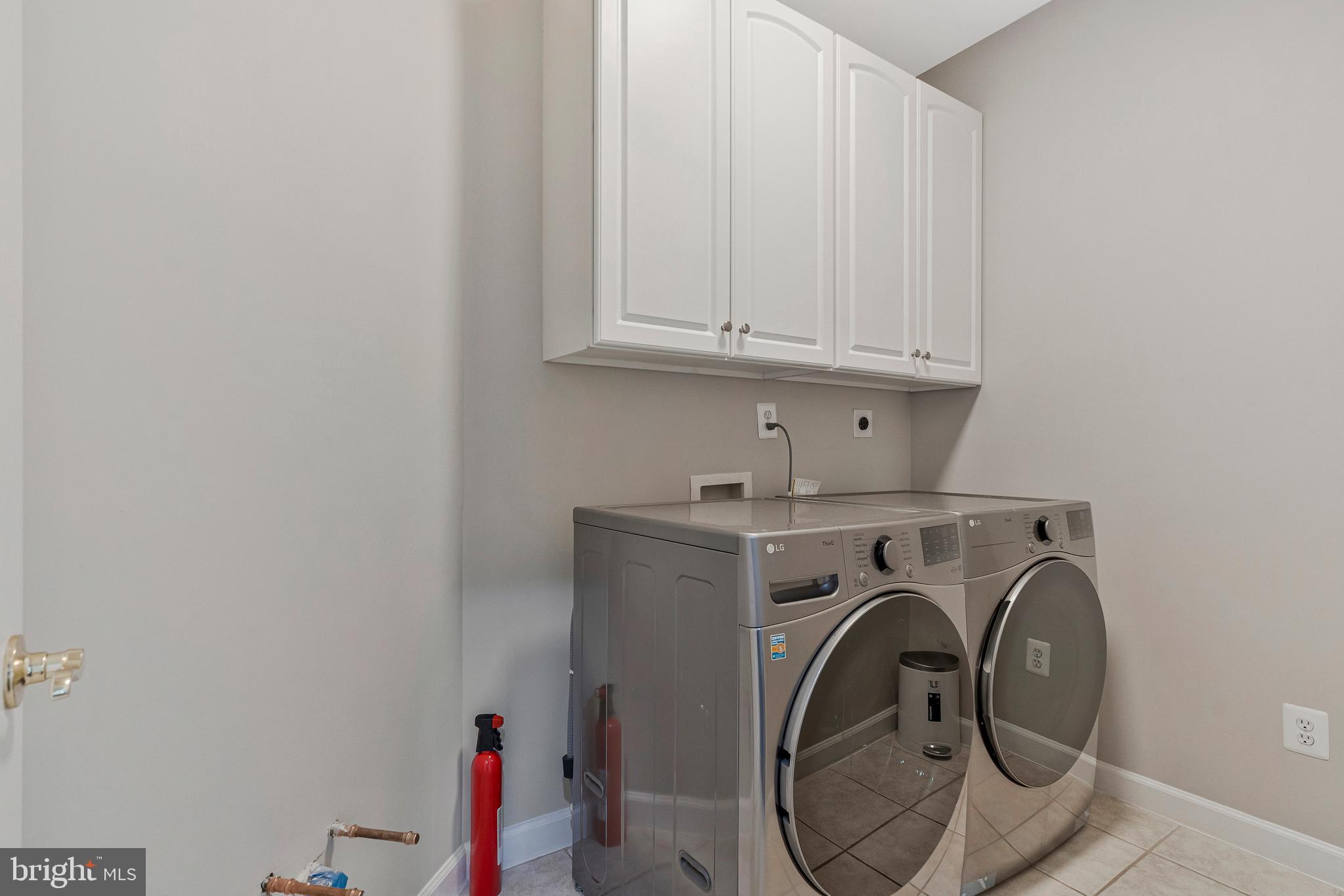 LANSDOWNE ON THE POTOMAC - Residential