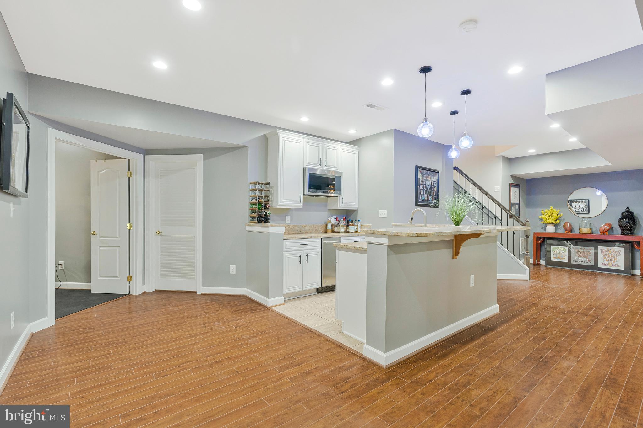 LANSDOWNE ON THE POTOMAC - Residential