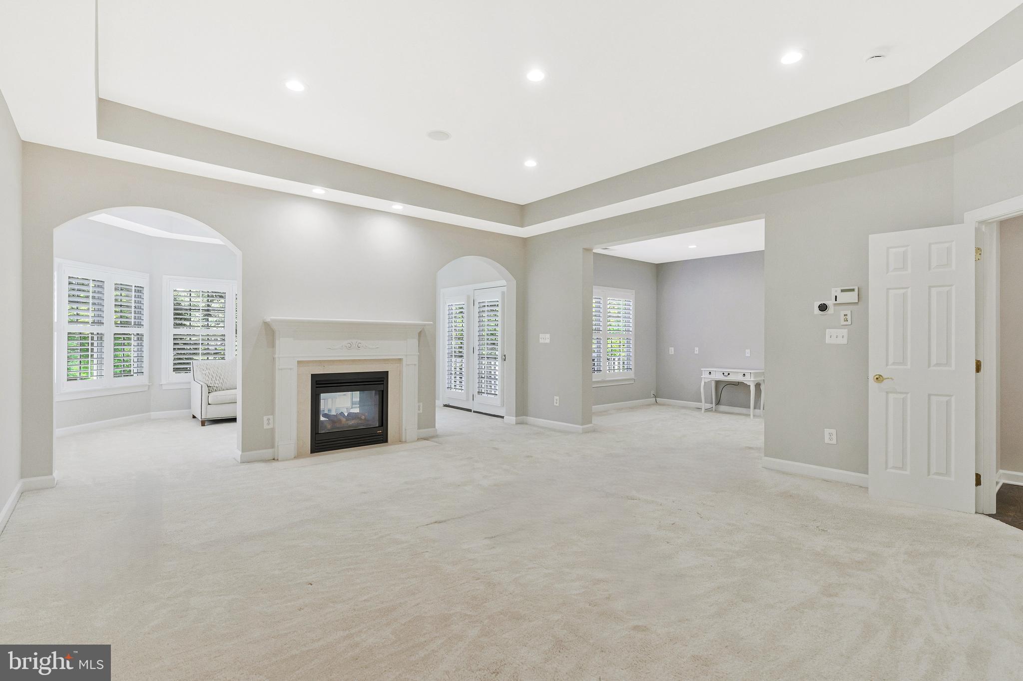 LANSDOWNE ON THE POTOMAC - Residential