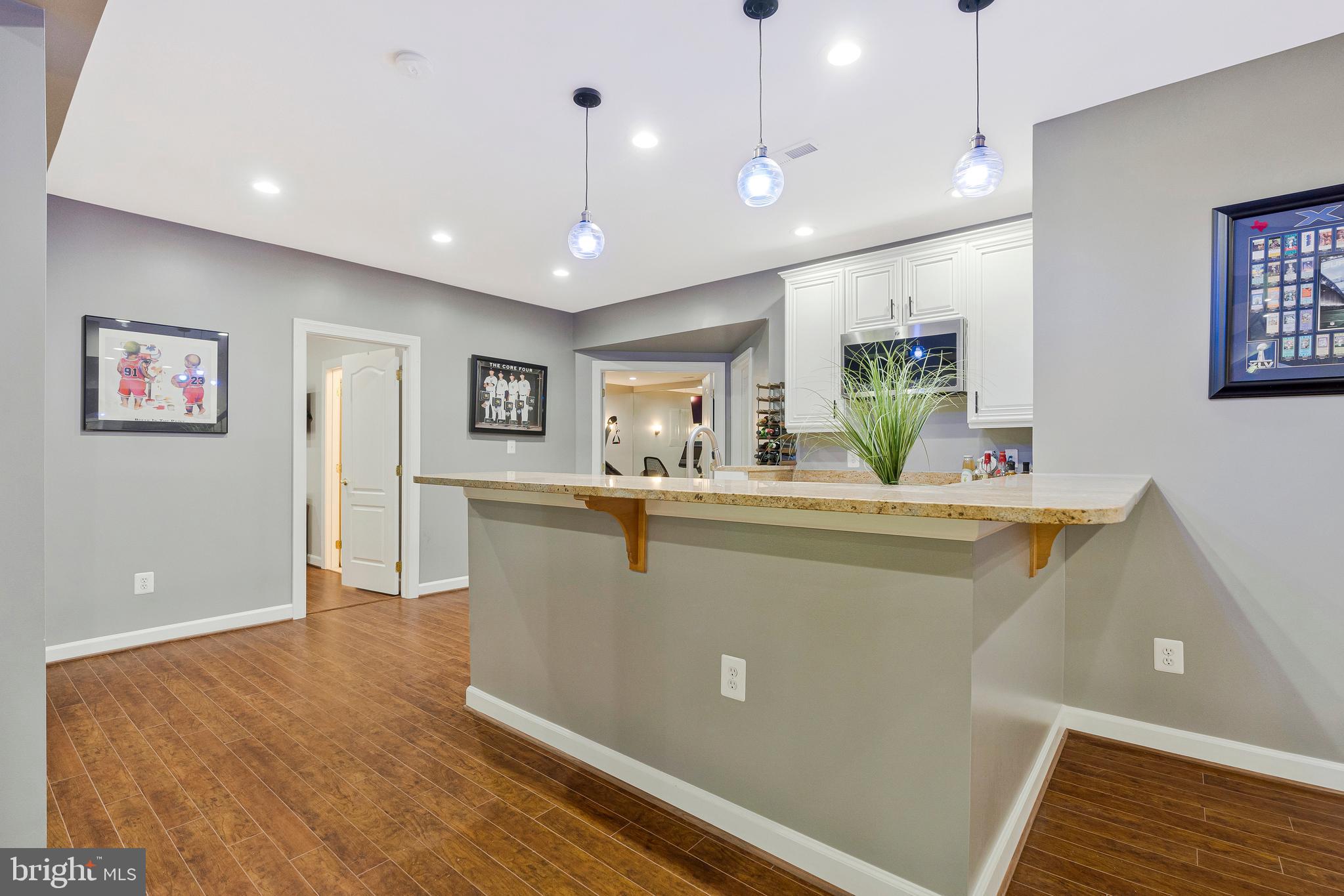 LANSDOWNE ON THE POTOMAC - Residential