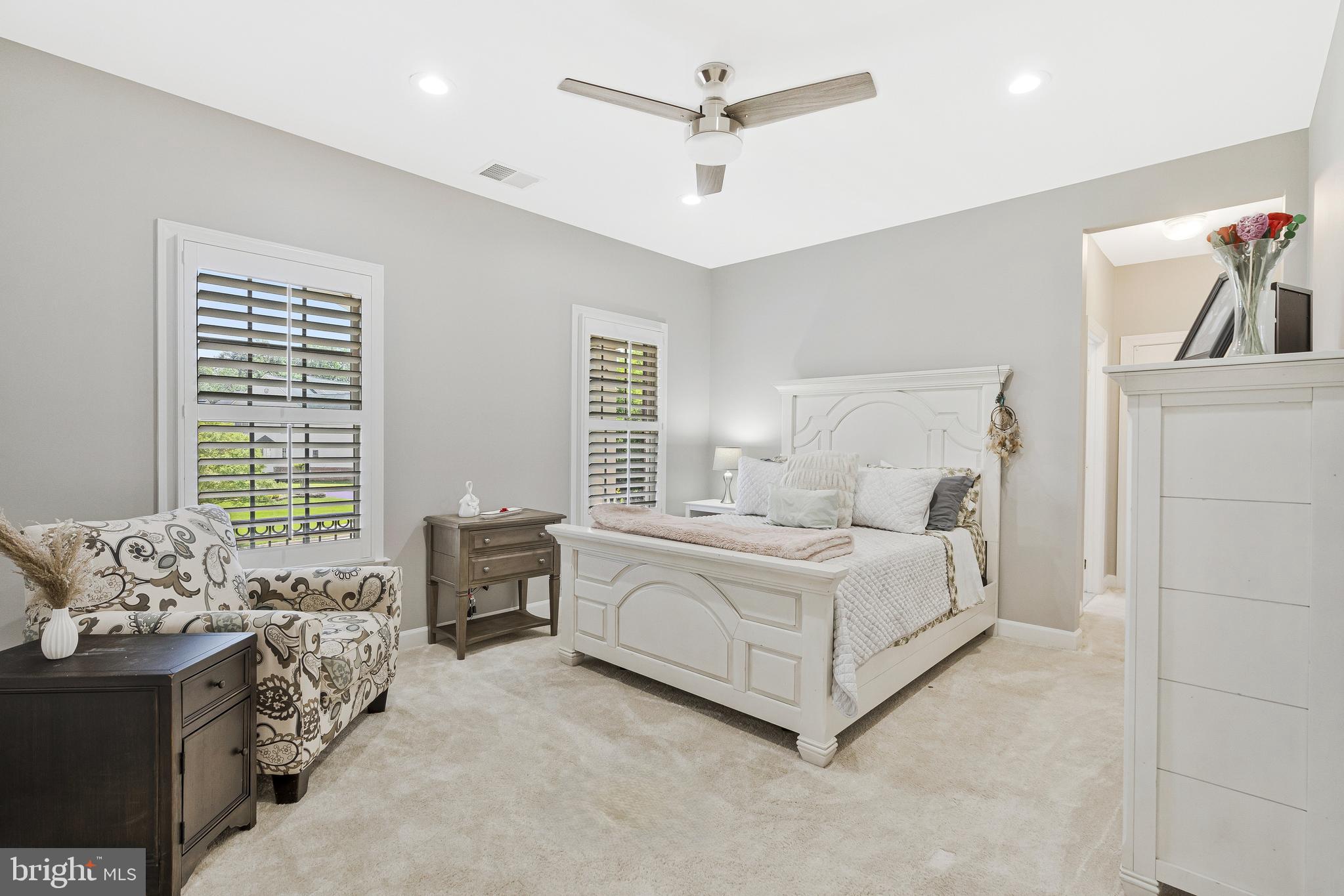 LANSDOWNE ON THE POTOMAC - Residential