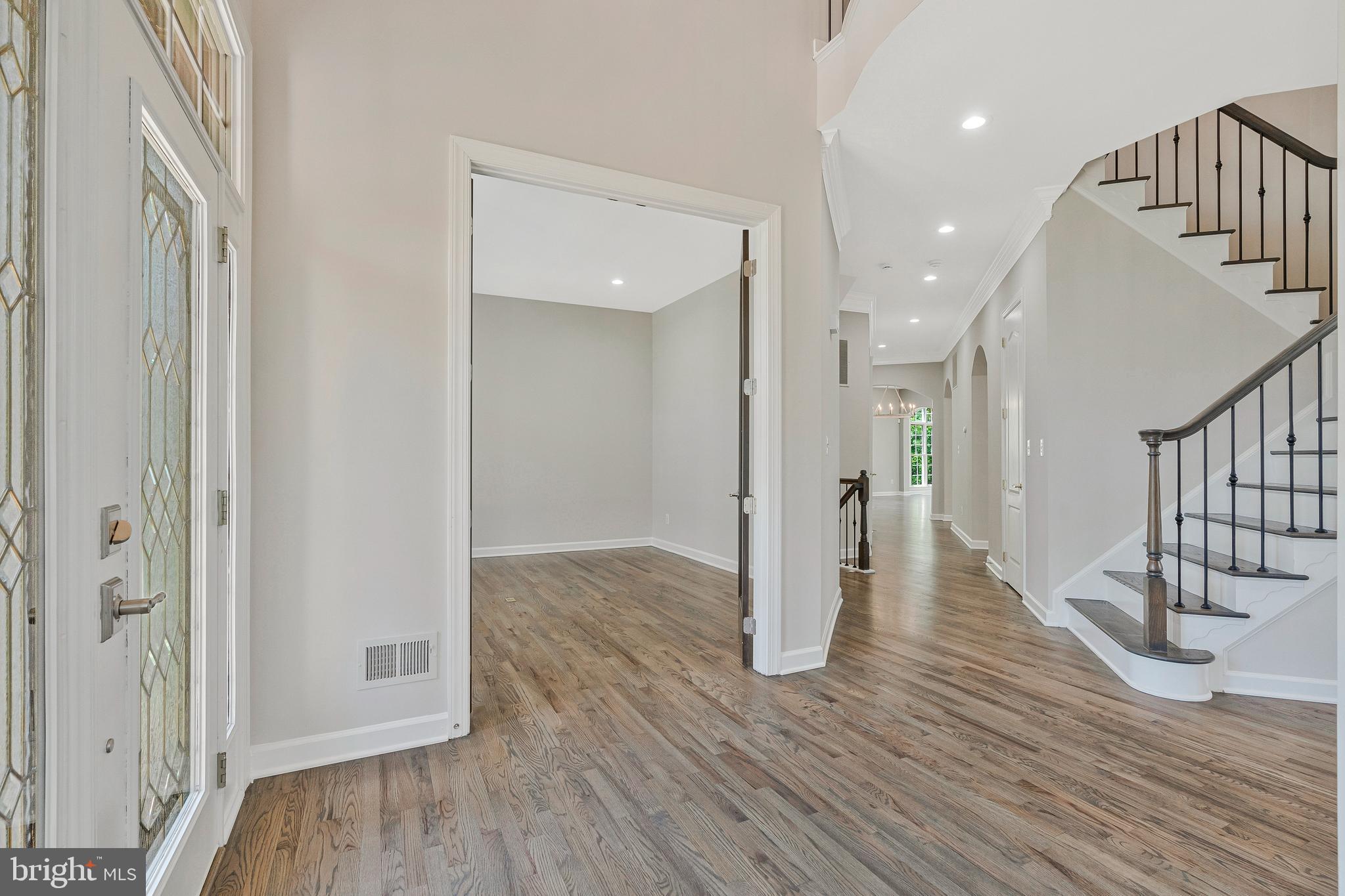 LANSDOWNE ON THE POTOMAC - Residential