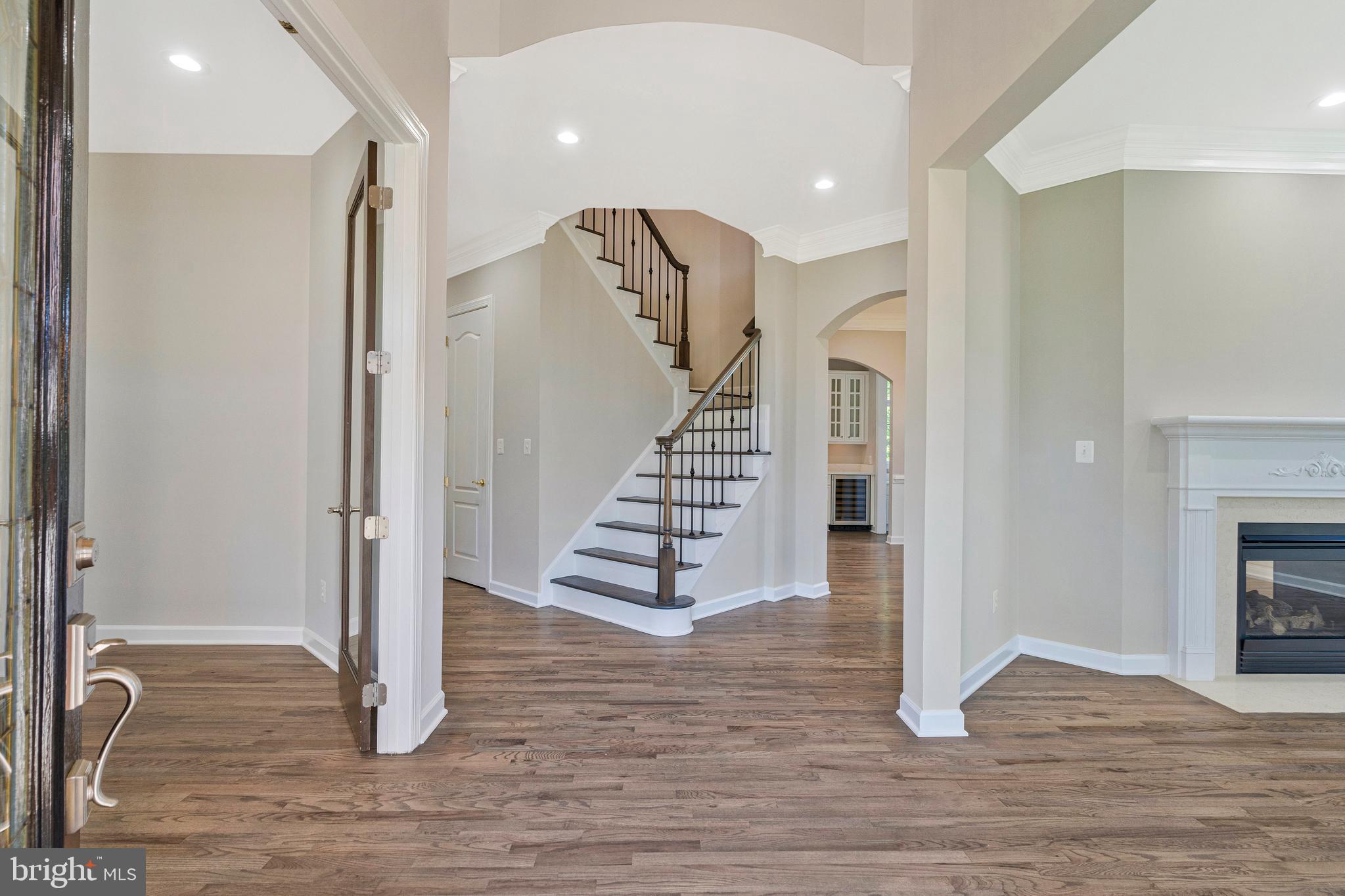 LANSDOWNE ON THE POTOMAC - Residential