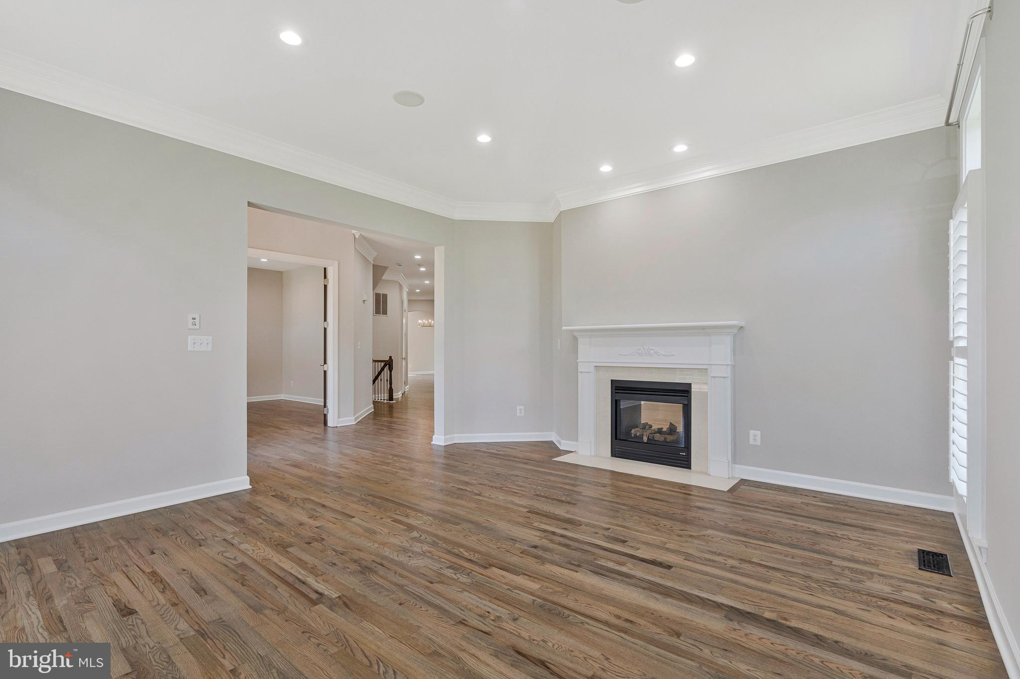 LANSDOWNE ON THE POTOMAC - Residential