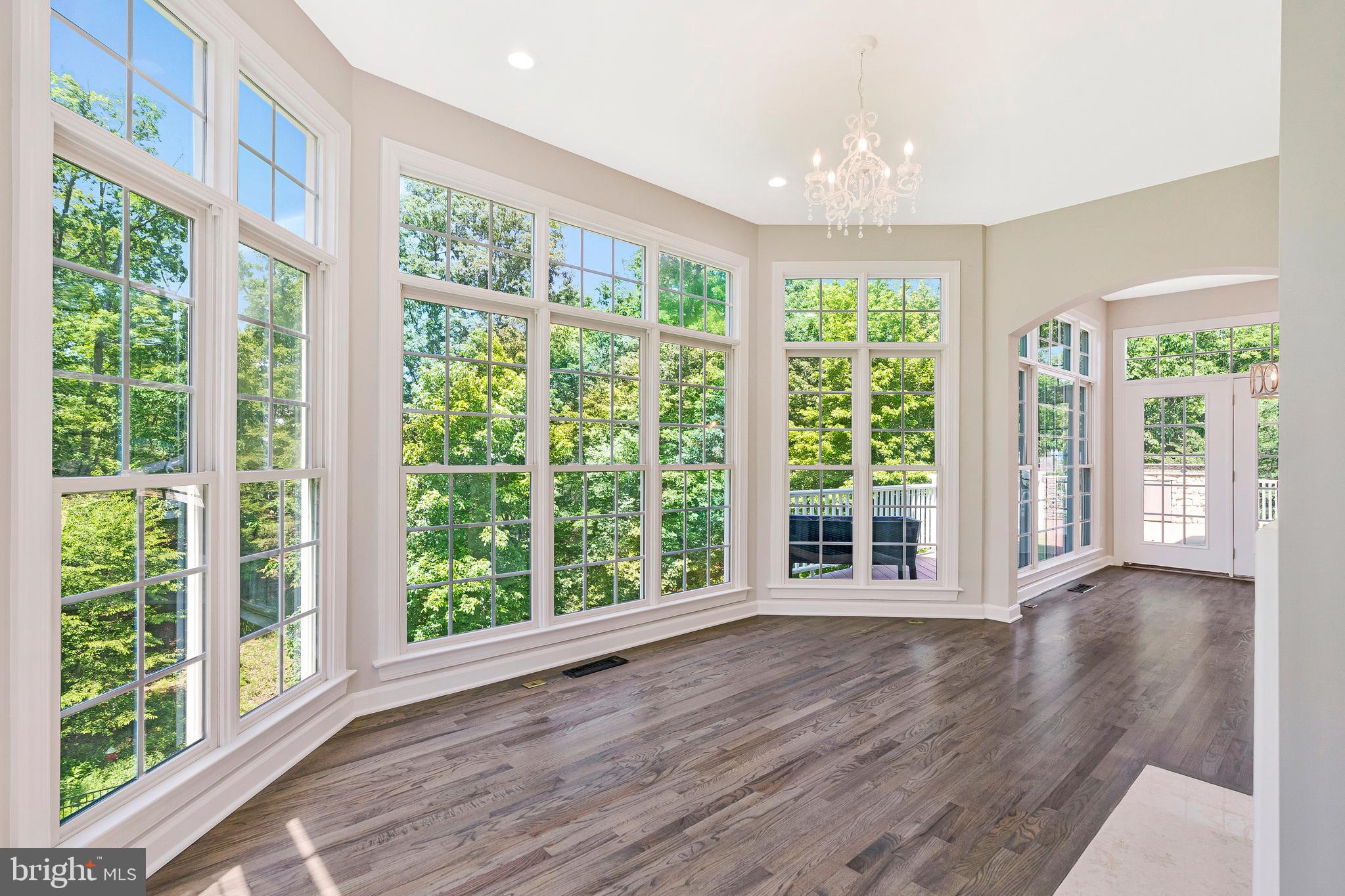 LANSDOWNE ON THE POTOMAC - Residential