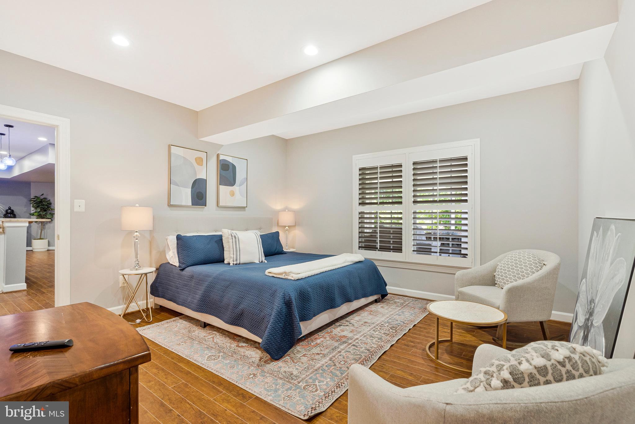 LANSDOWNE ON THE POTOMAC - Residential