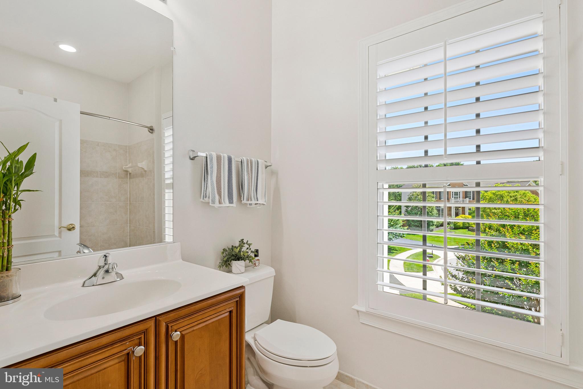 LANSDOWNE ON THE POTOMAC - Residential