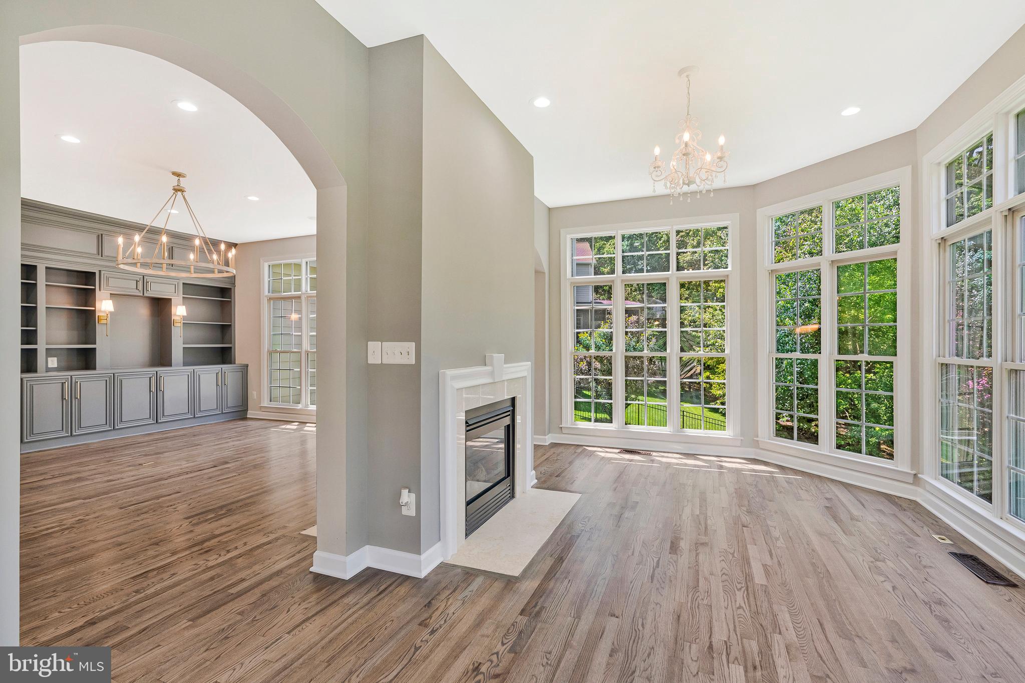 LANSDOWNE ON THE POTOMAC - Residential