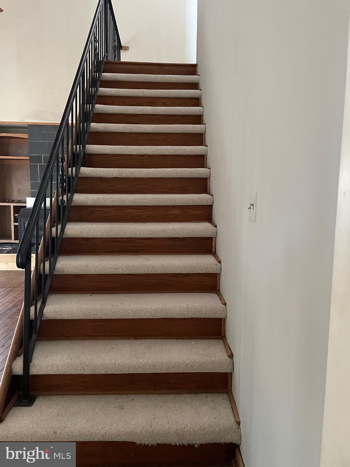 WOODBURN HEIGHTS - Residential