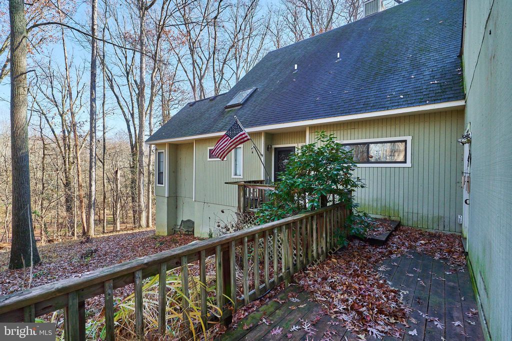 Photo of 8415 Spicewood Court, ANNANDALE, VA 22003 (MLS # VAFX2279660)