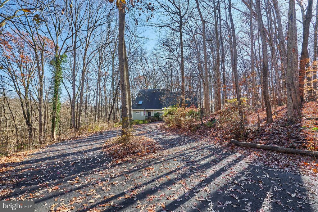 Photo of 8415 Spicewood Court, ANNANDALE, VA 22003 (MLS # VAFX2279660)