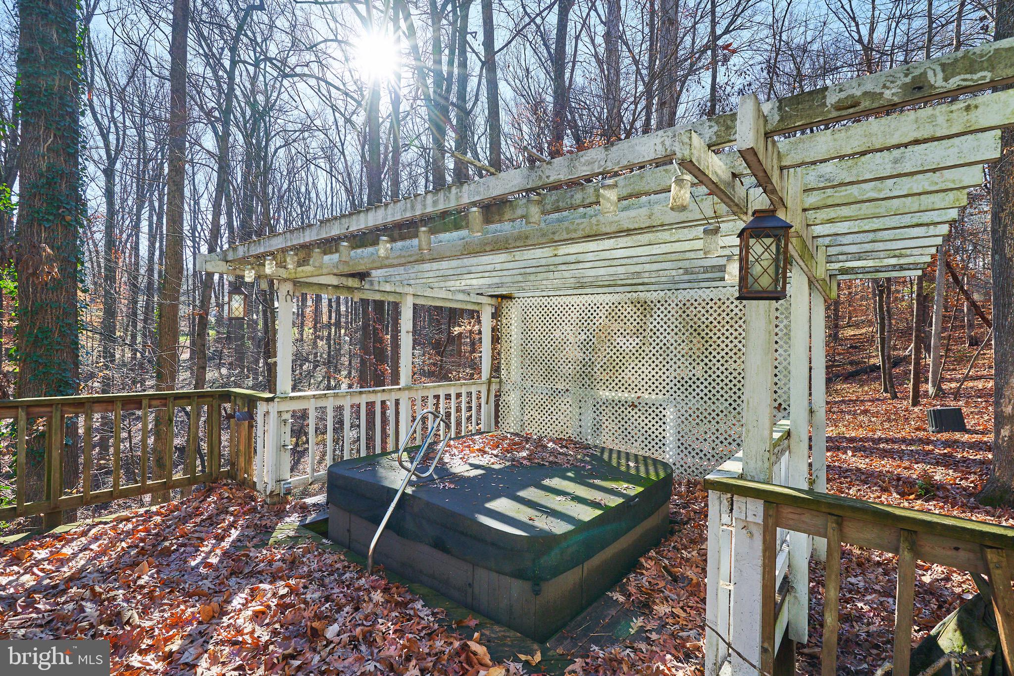 WOODBURN HEIGHTS - Residential