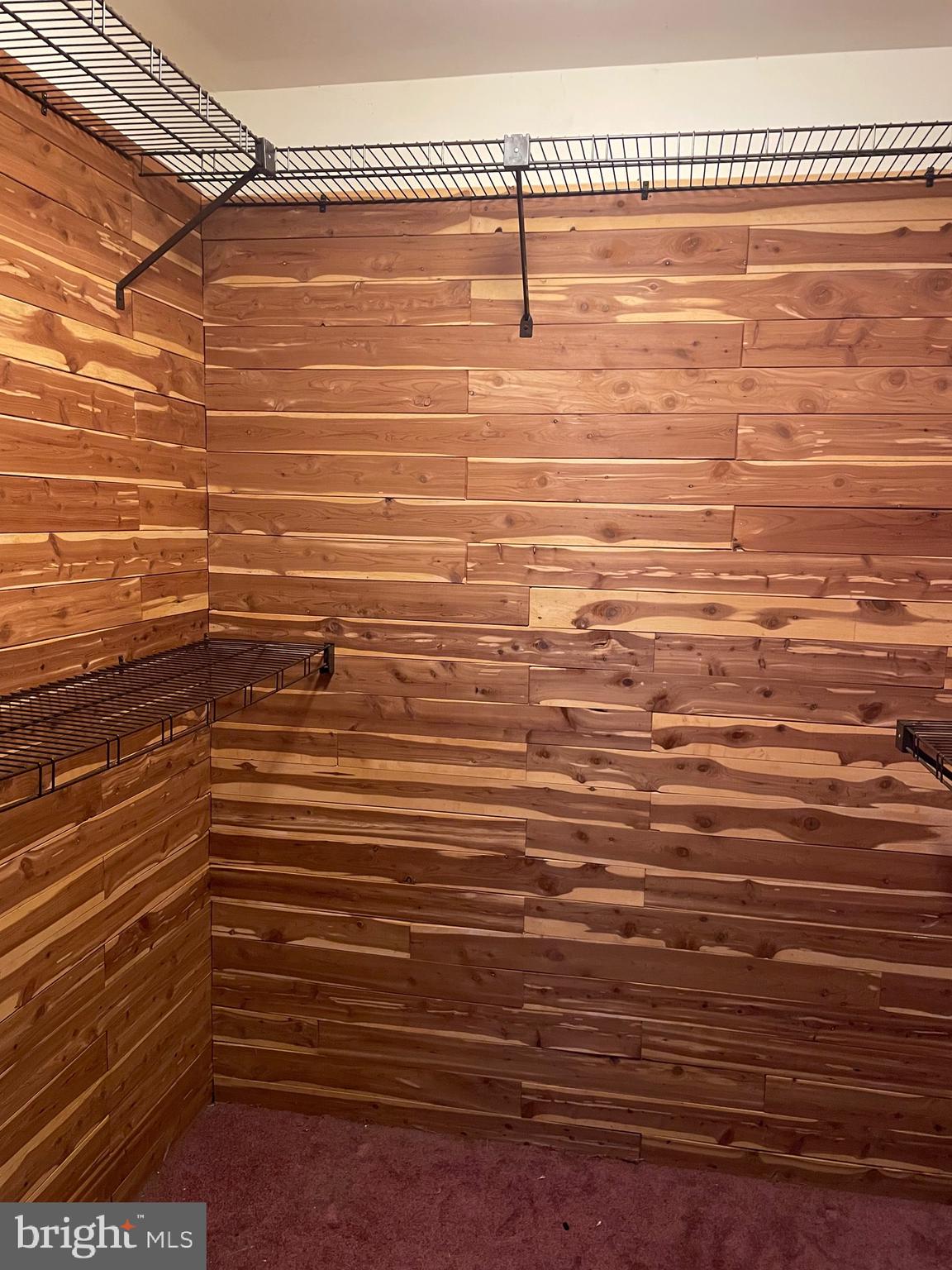 WOODBURN HEIGHTS - Residential