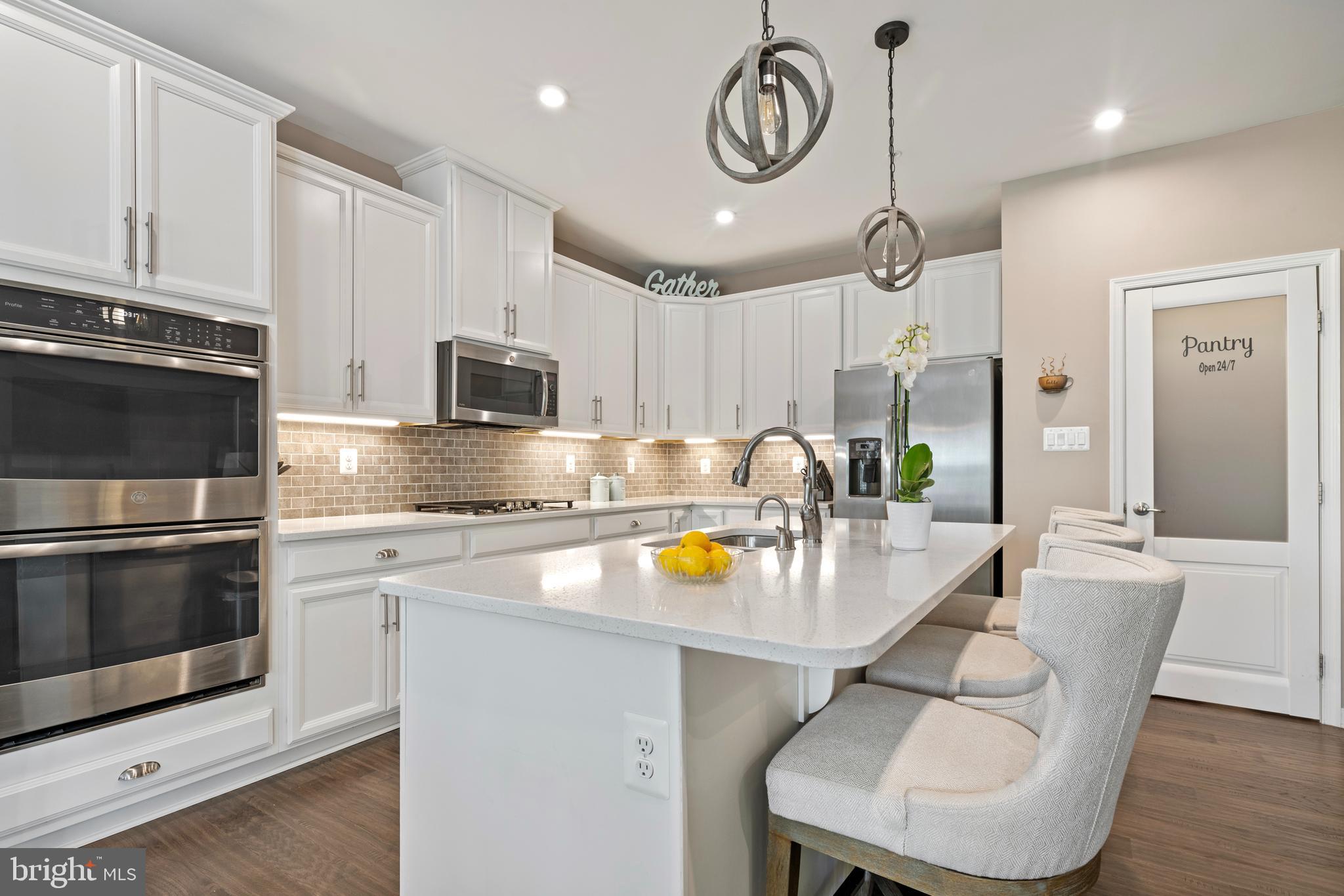 TWO RIVERS - Residential