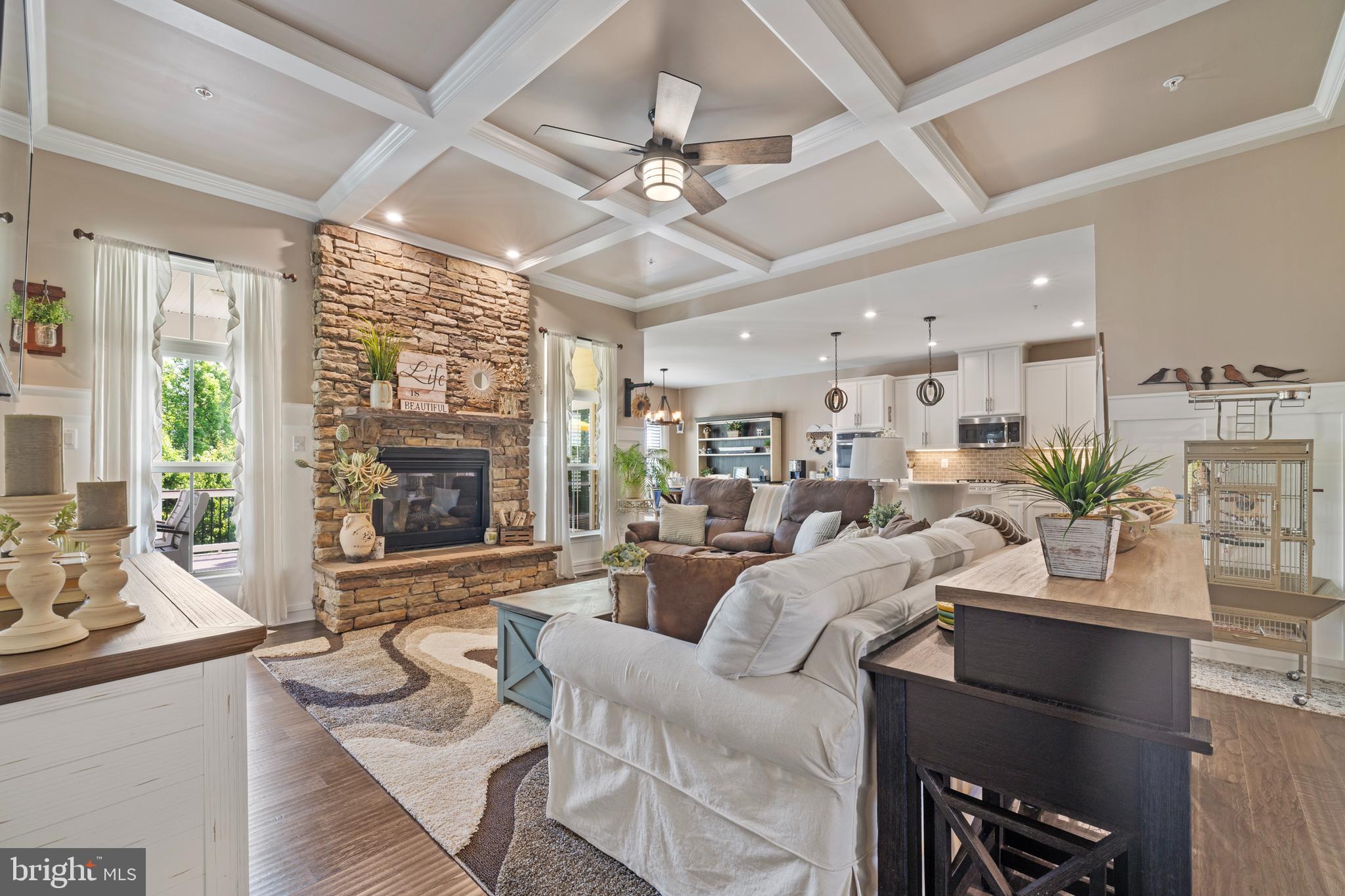 TWO RIVERS - Residential