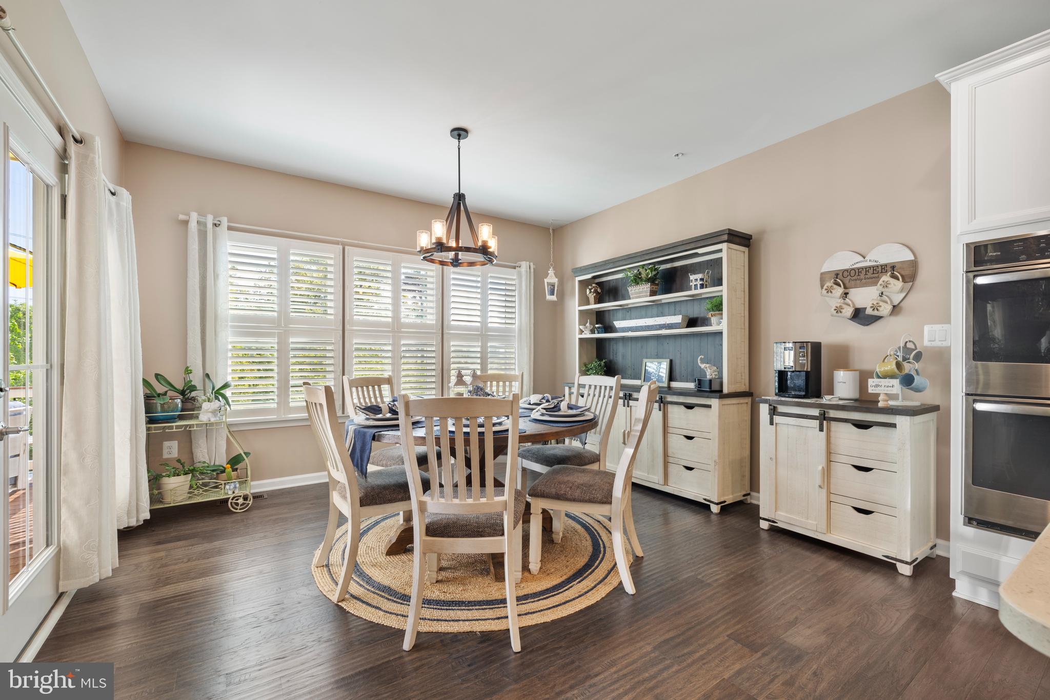 TWO RIVERS - Residential